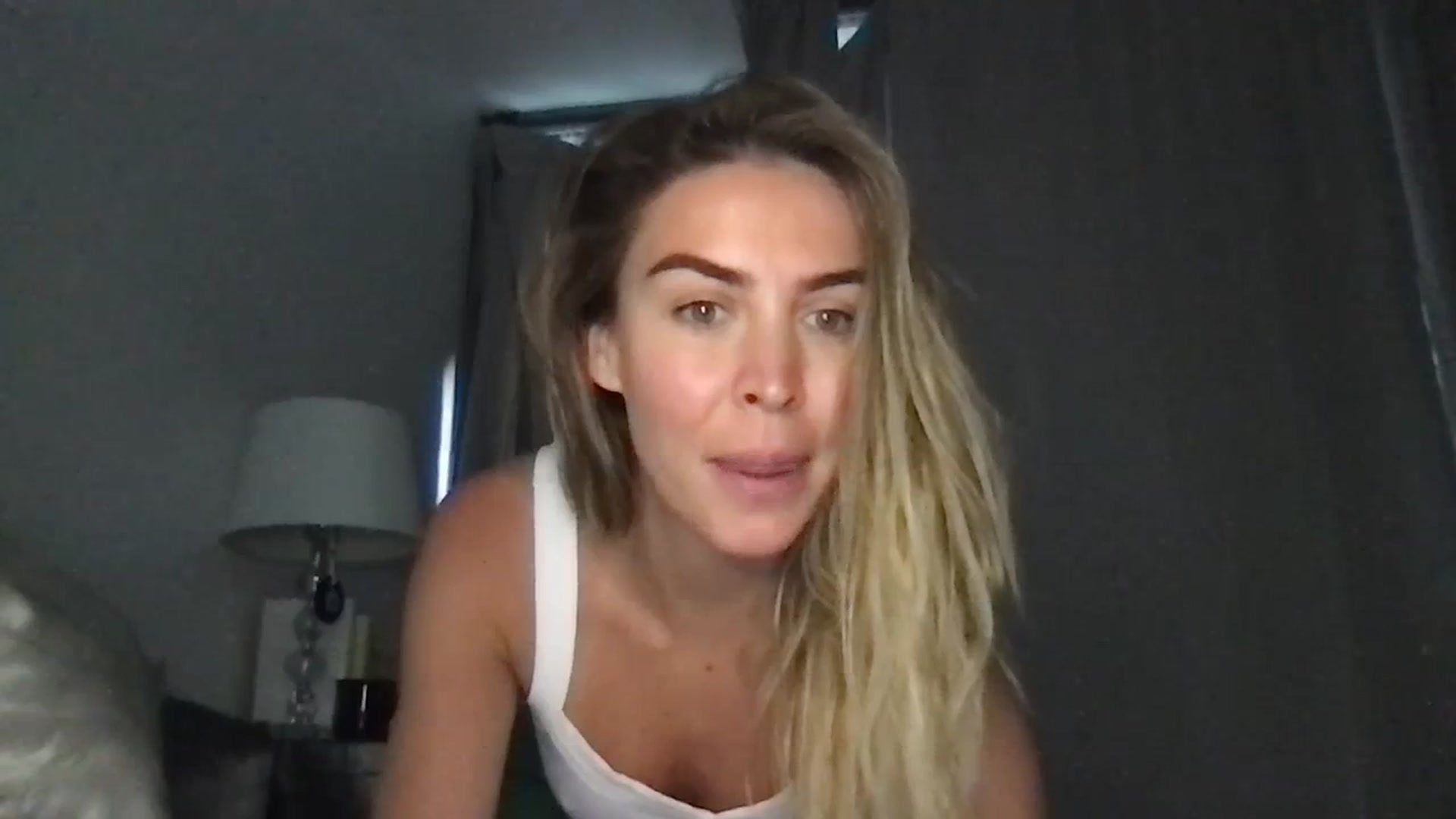 Gallery image thumbnail from Valerie_x0's myfreecams stream on, 03/06/2024, 19:42 image 17 of 20