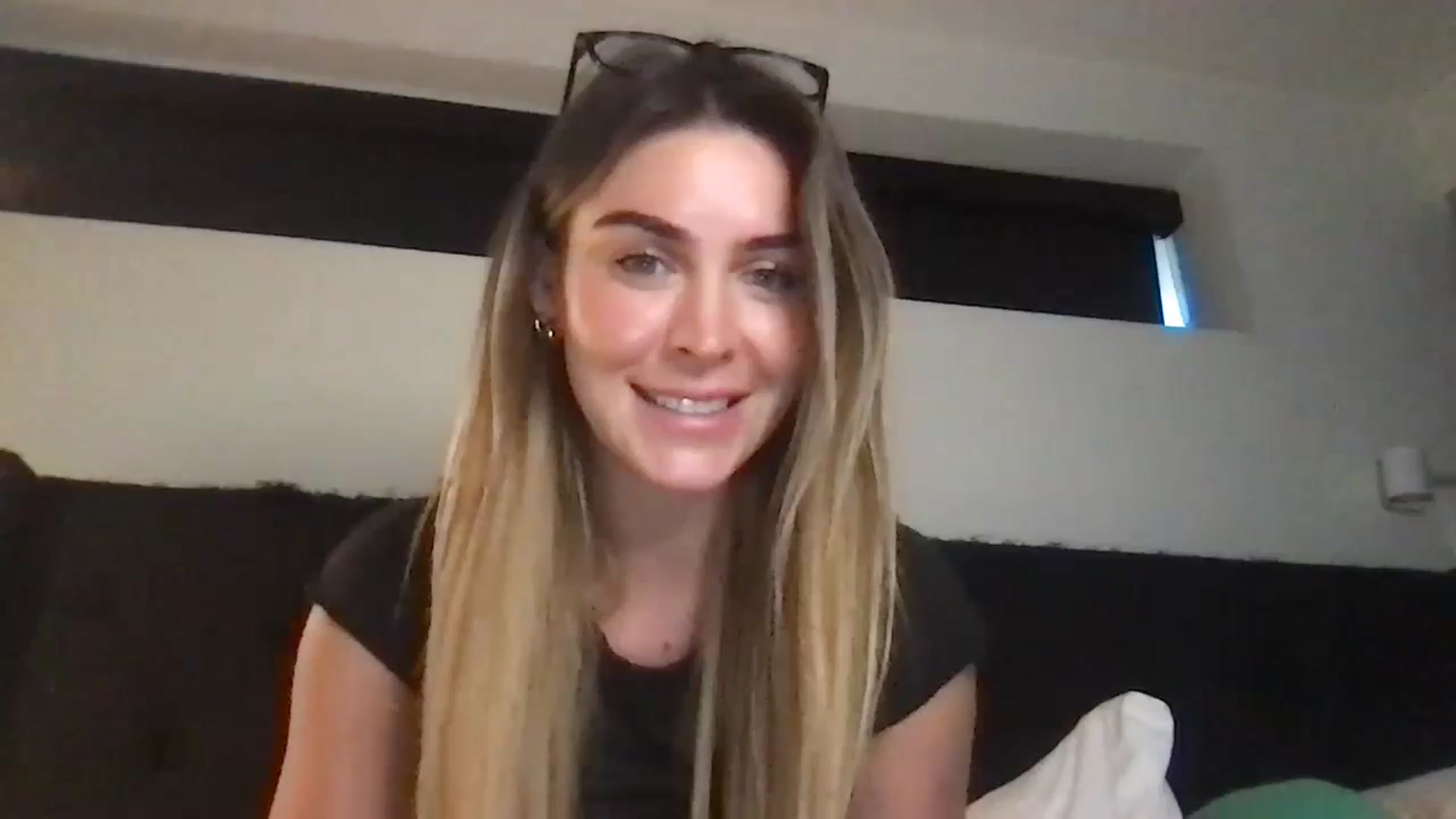 Gallery image thumbnail from Valerie_x0's myfreecams stream on, 09/25/2024, 21:59 image 1 of 20
