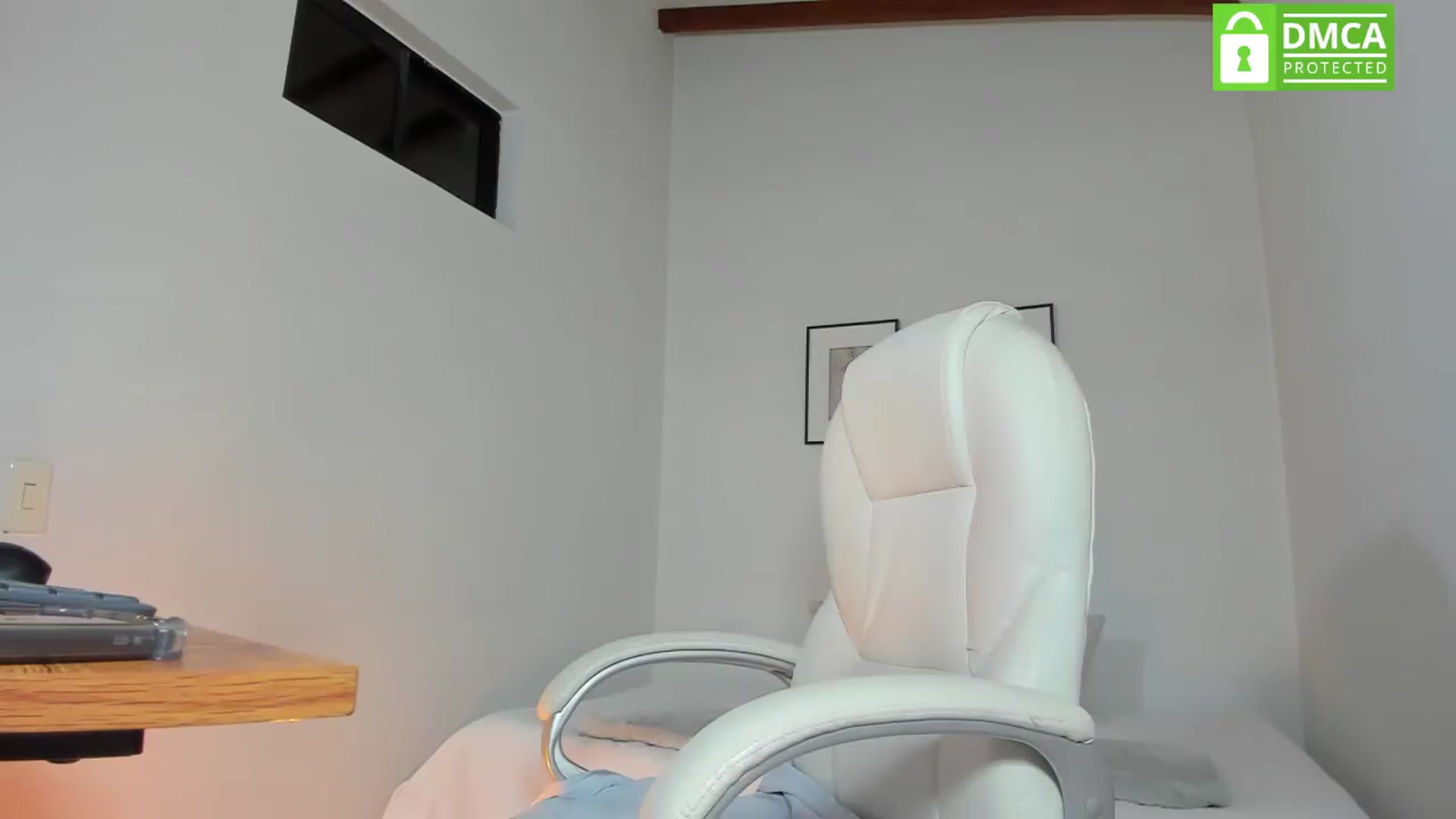 Gallery image thumbnail from Valerierogers's myfreecams stream on, 07/30/2026, 07:04 image 5 of 20