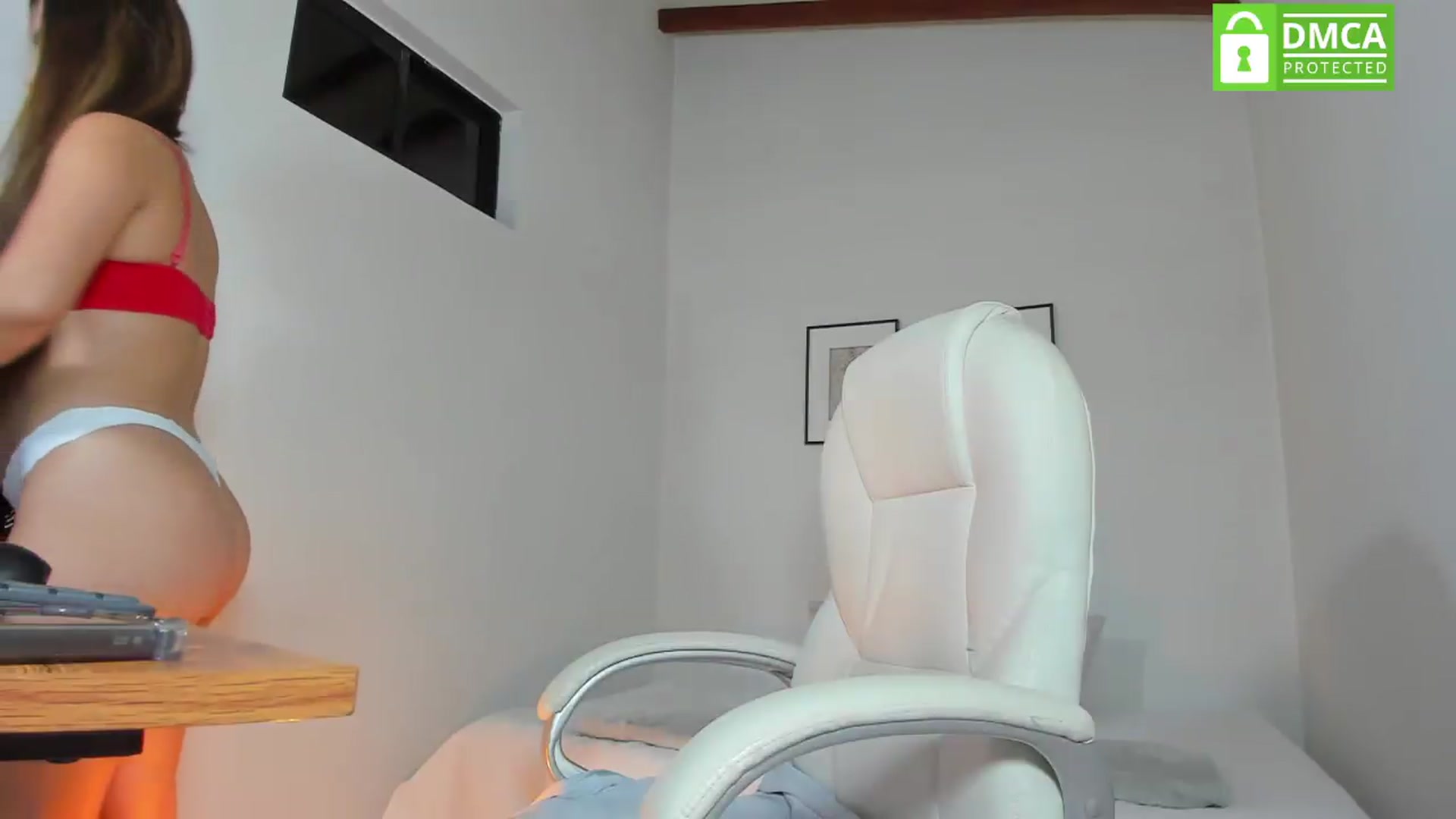 Gallery image thumbnail from Valerierogers's myfreecams stream on, 07/30/2026, 07:04 image 6 of 20