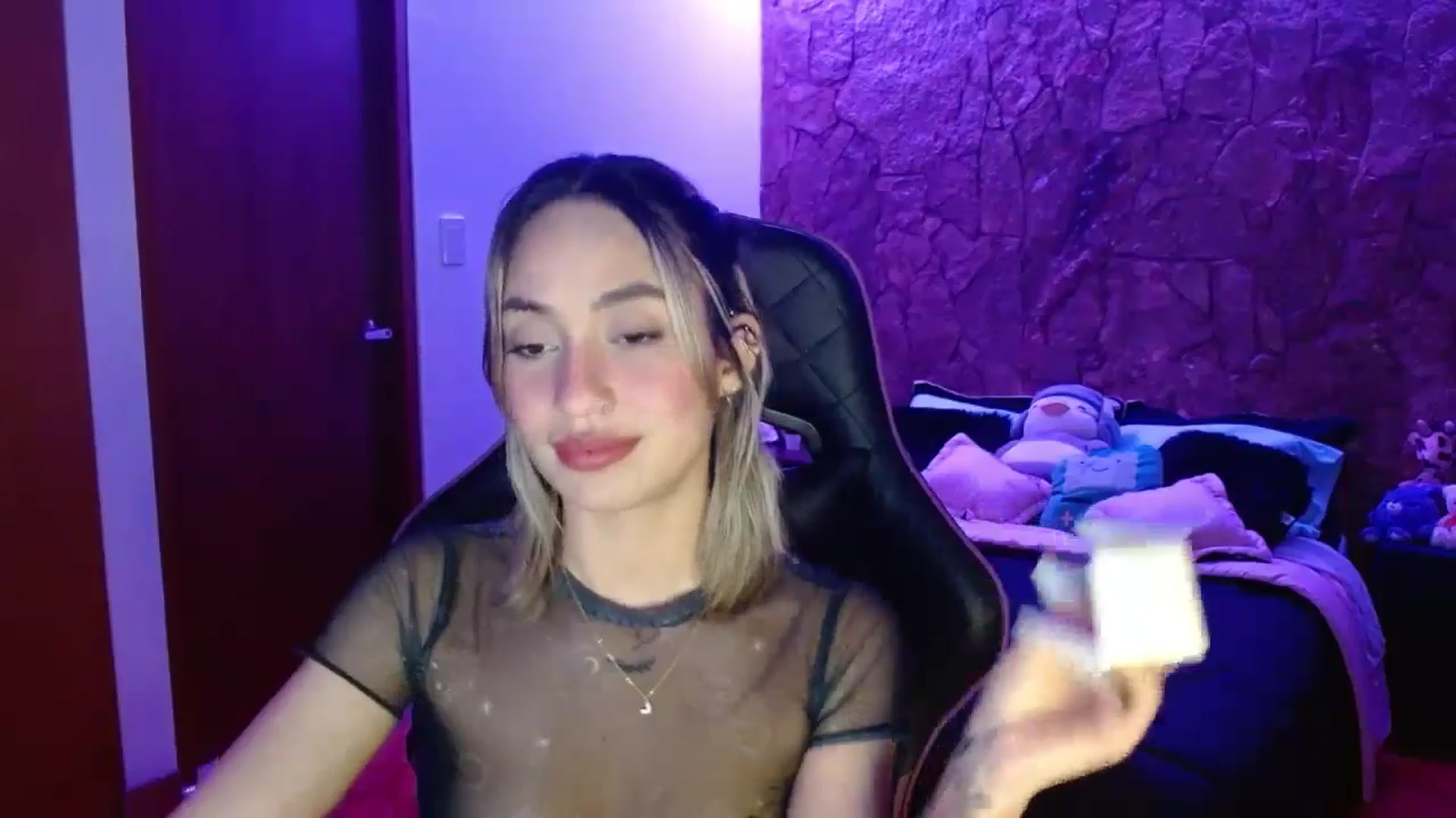 Gallery image thumbnail from Valeriexcandy's myfreecams stream on, 06/19/2024, 04:55 image 8 of 20