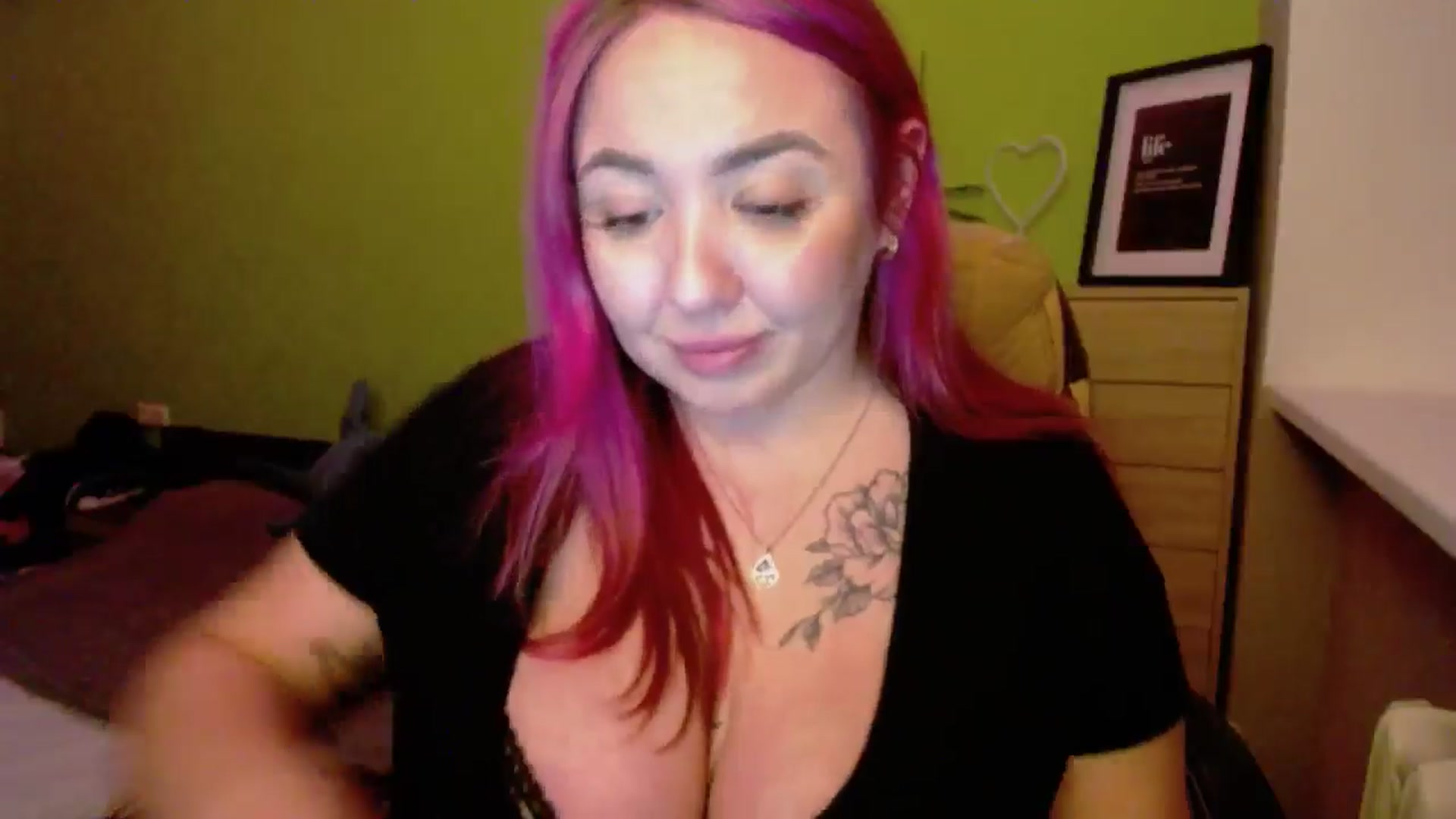 Gallery image thumbnail from Valeriya4353's myfreecams stream on, 01/30/2025, 17:27 image 4 of 20