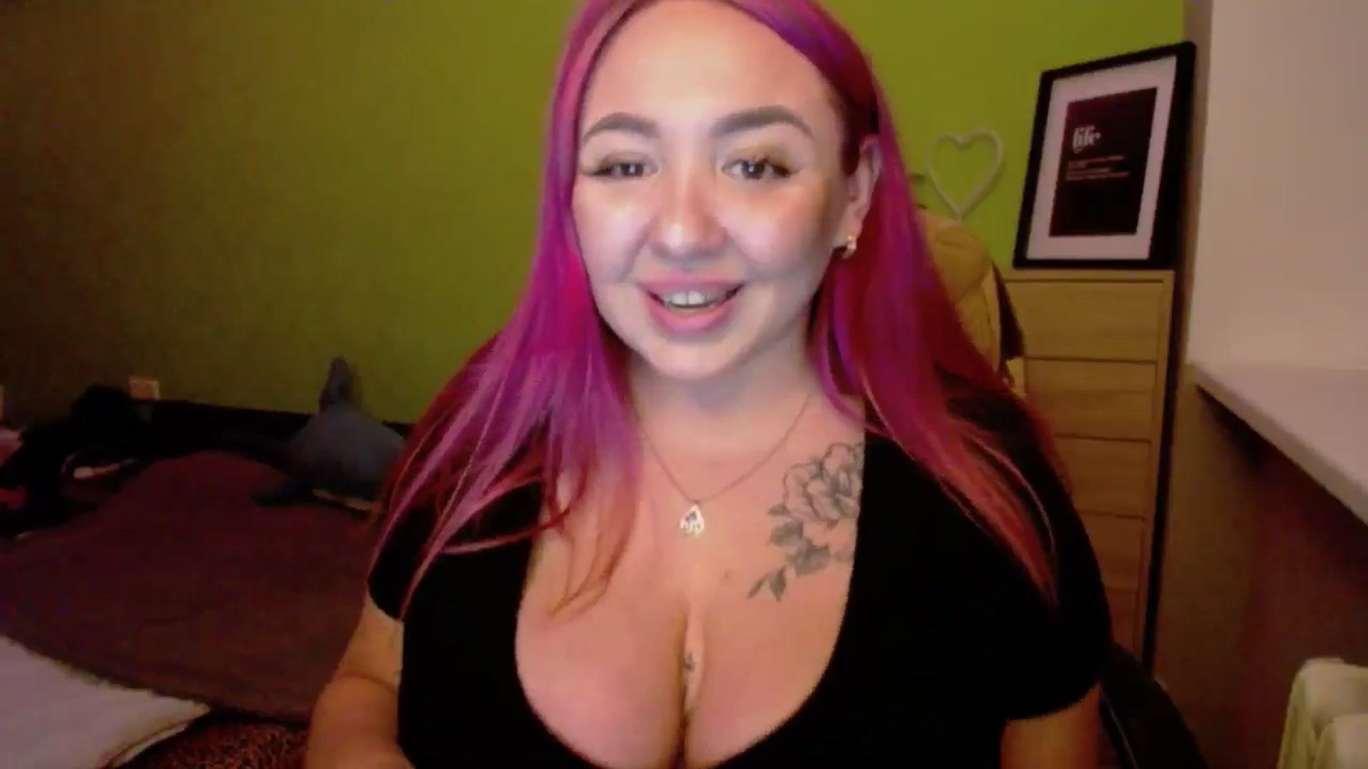 Gallery image thumbnail from Valeriya4353's myfreecams stream on, 01/30/2025, 17:27 image 10 of 20