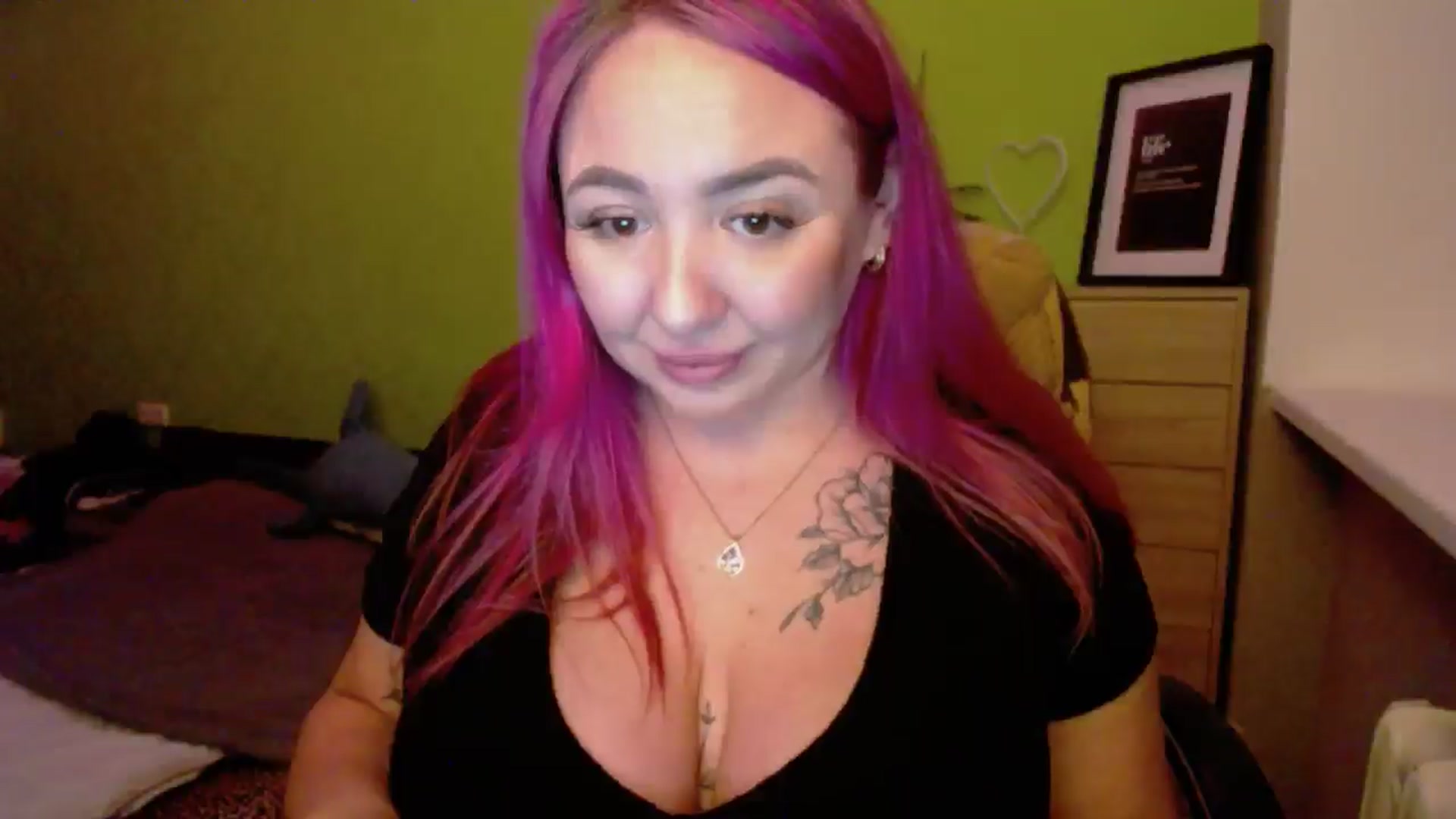 Gallery image thumbnail from Valeriya4353's myfreecams stream on, 01/30/2025, 17:27 image 14 of 20
