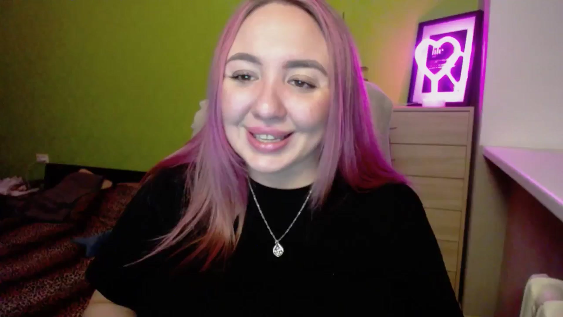 Gallery image thumbnail from Valeriya4353's myfreecams stream on, 01/31/2025, 16:05 image 1 of 20
