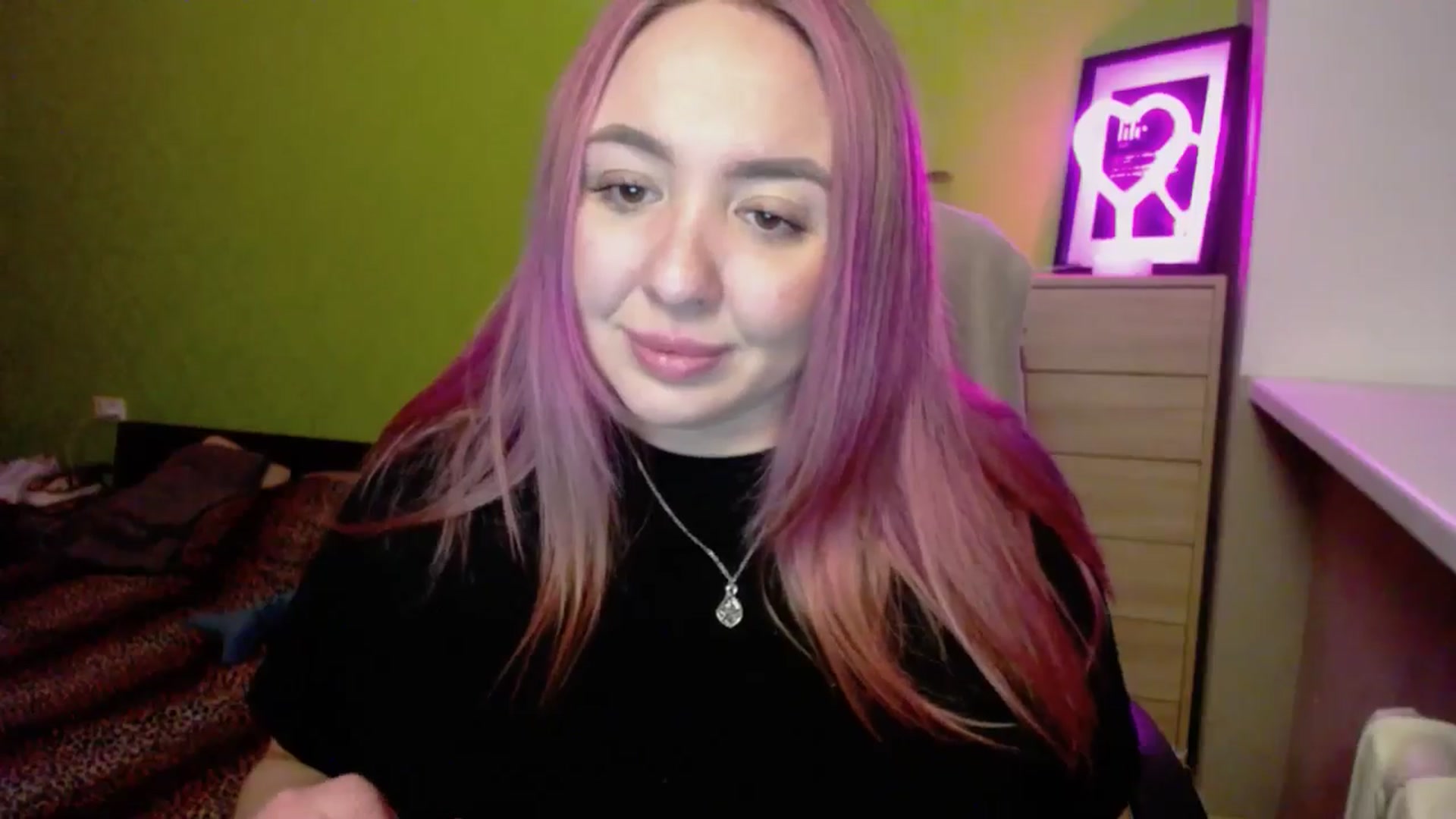 Gallery image thumbnail from Valeriya4353's myfreecams stream on, 01/31/2025, 16:05 image 8 of 20