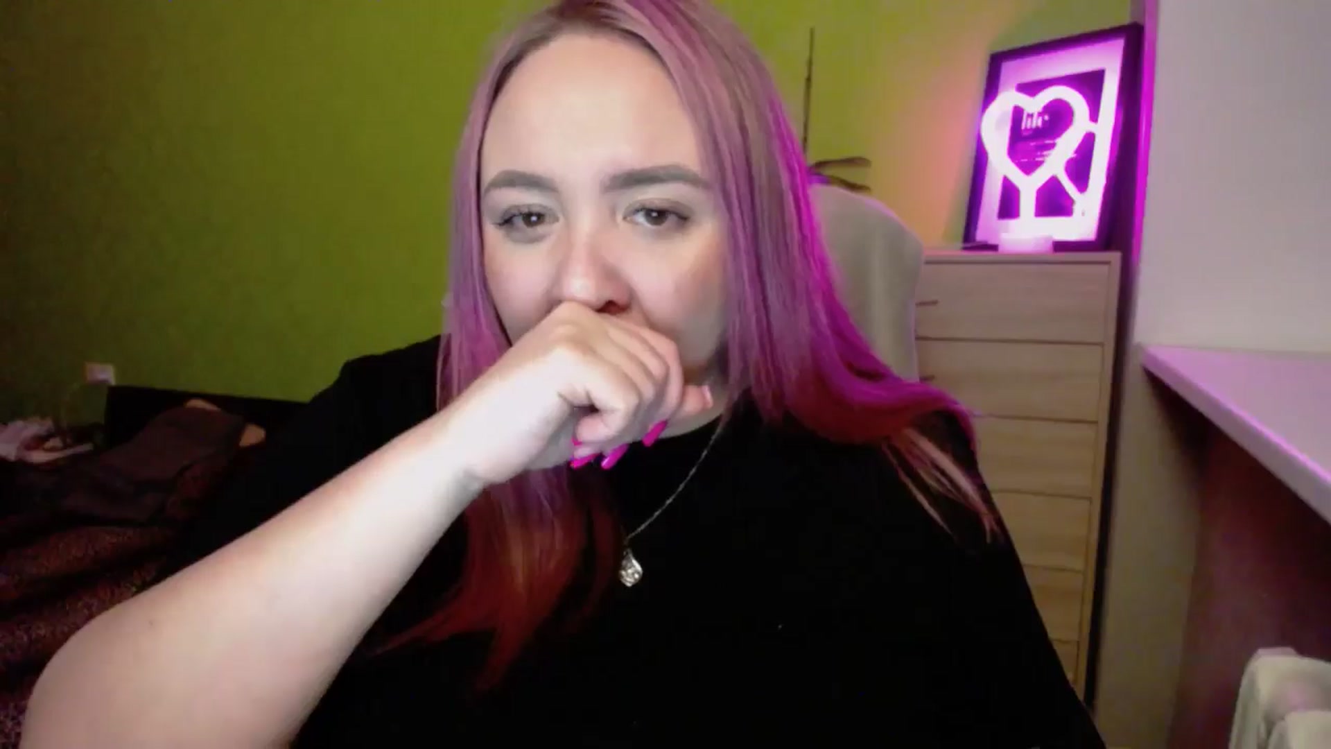 Gallery image thumbnail from Valeriya4353's myfreecams stream on, 01/31/2025, 16:05 image 12 of 20
