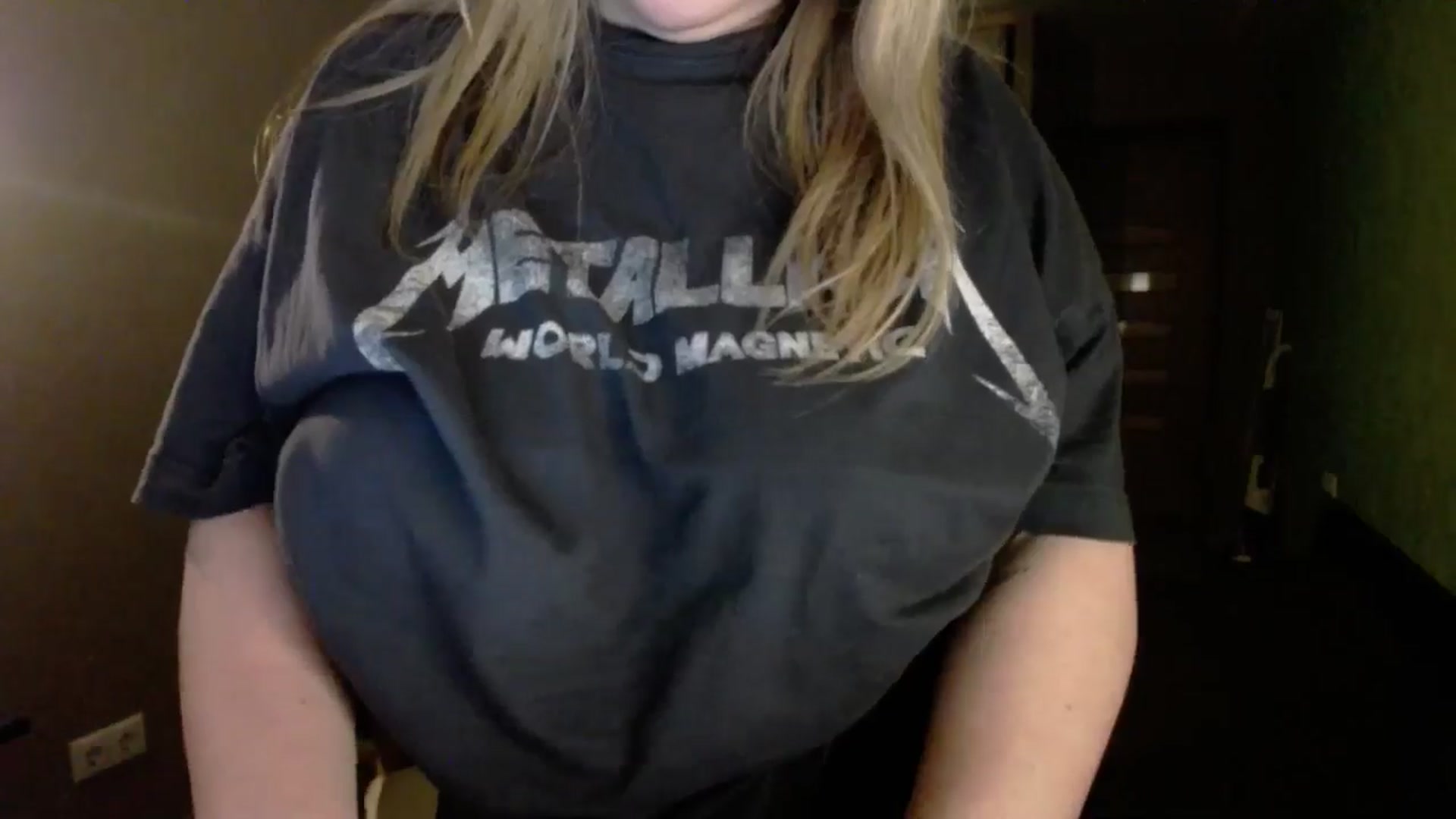 Gallery image thumbnail from Valeriya4353's myfreecams stream on, 02/19/2025, 15:27 image 15 of 20