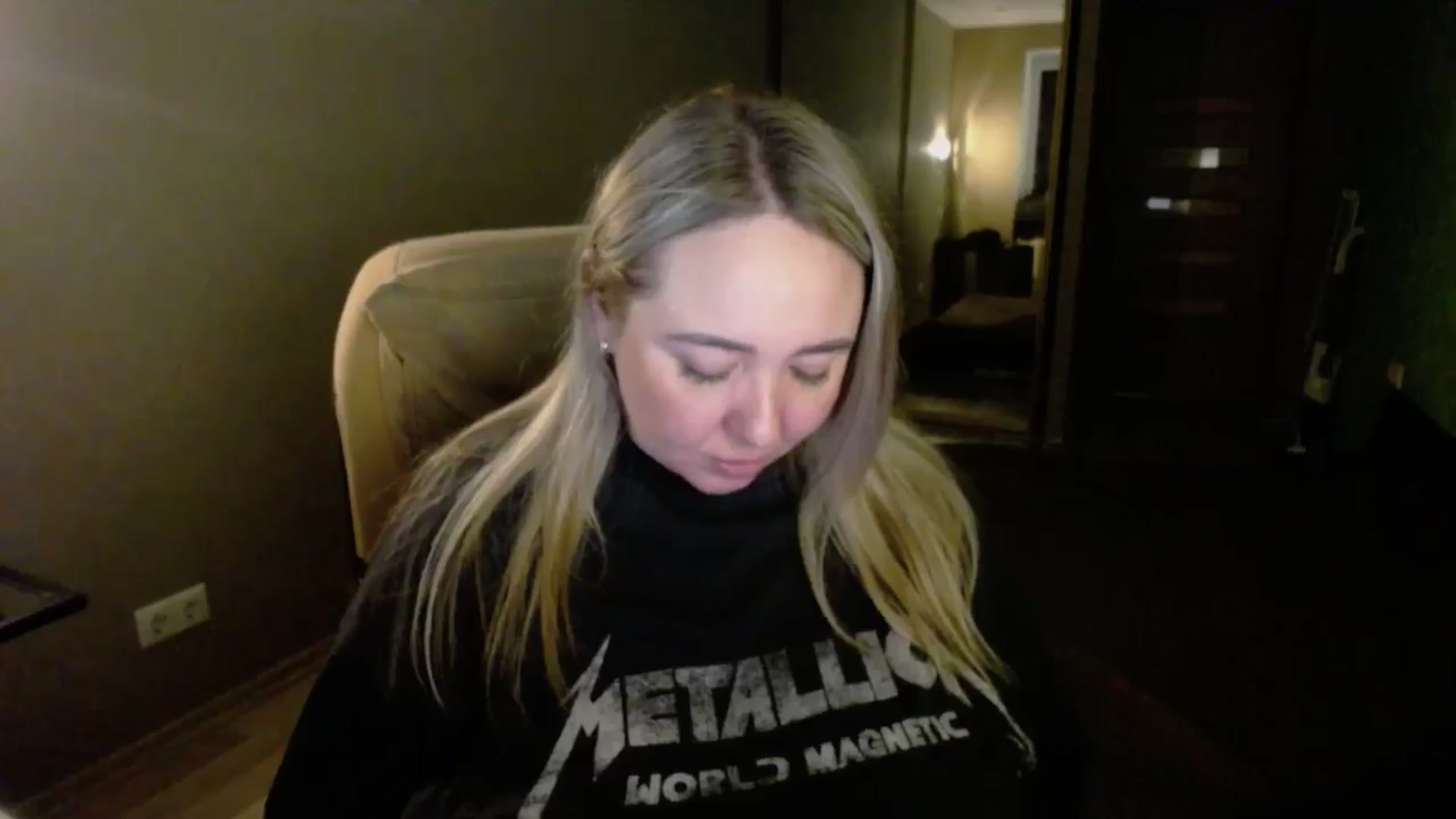 Gallery image thumbnail from Valeriya4353's myfreecams stream on, 02/19/2025, 15:27 image 17 of 20