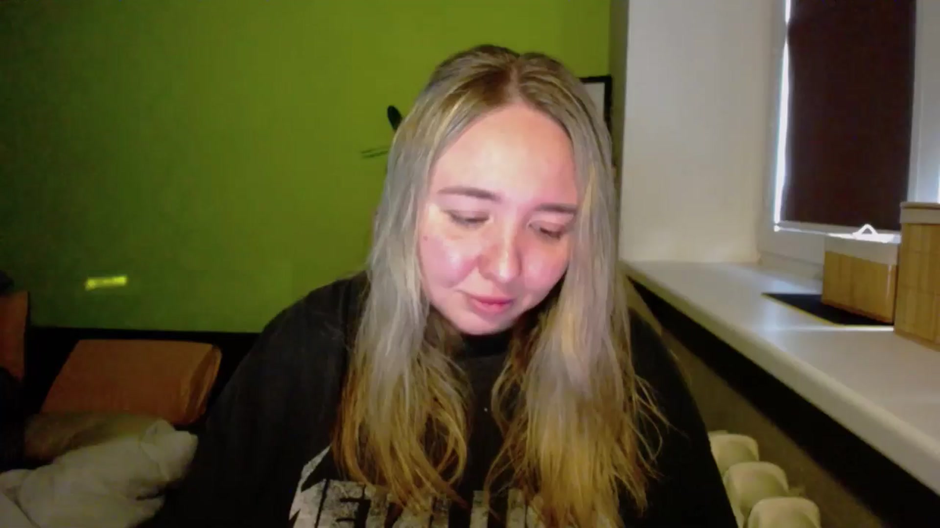 Gallery image thumbnail from Valeriya4353's myfreecams stream on, 02/25/2025, 14:48 image 19 of 20