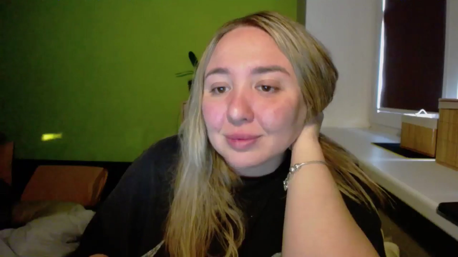 Gallery image thumbnail from Valeriya4353's myfreecams stream on, 02/25/2025, 14:48 image 20 of 20