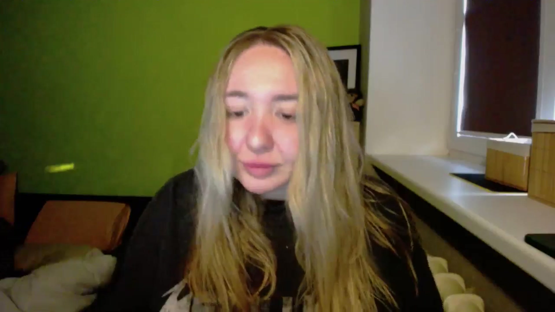 Gallery image thumbnail from Valeriya4353's myfreecams stream on, 02/25/2025, 14:48 image 18 of 20