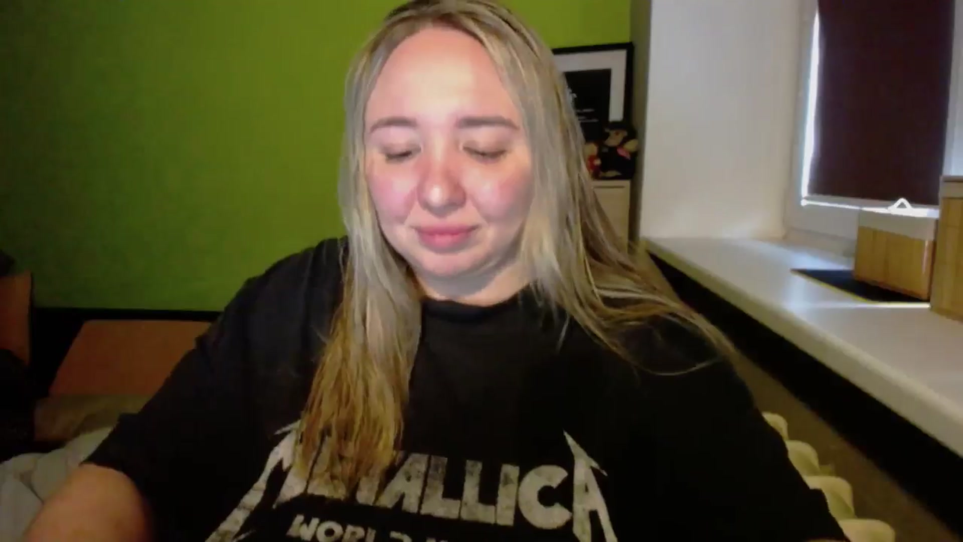 Gallery image thumbnail from Valeriya4353's myfreecams stream on, 02/25/2025, 14:48 image 3 of 20