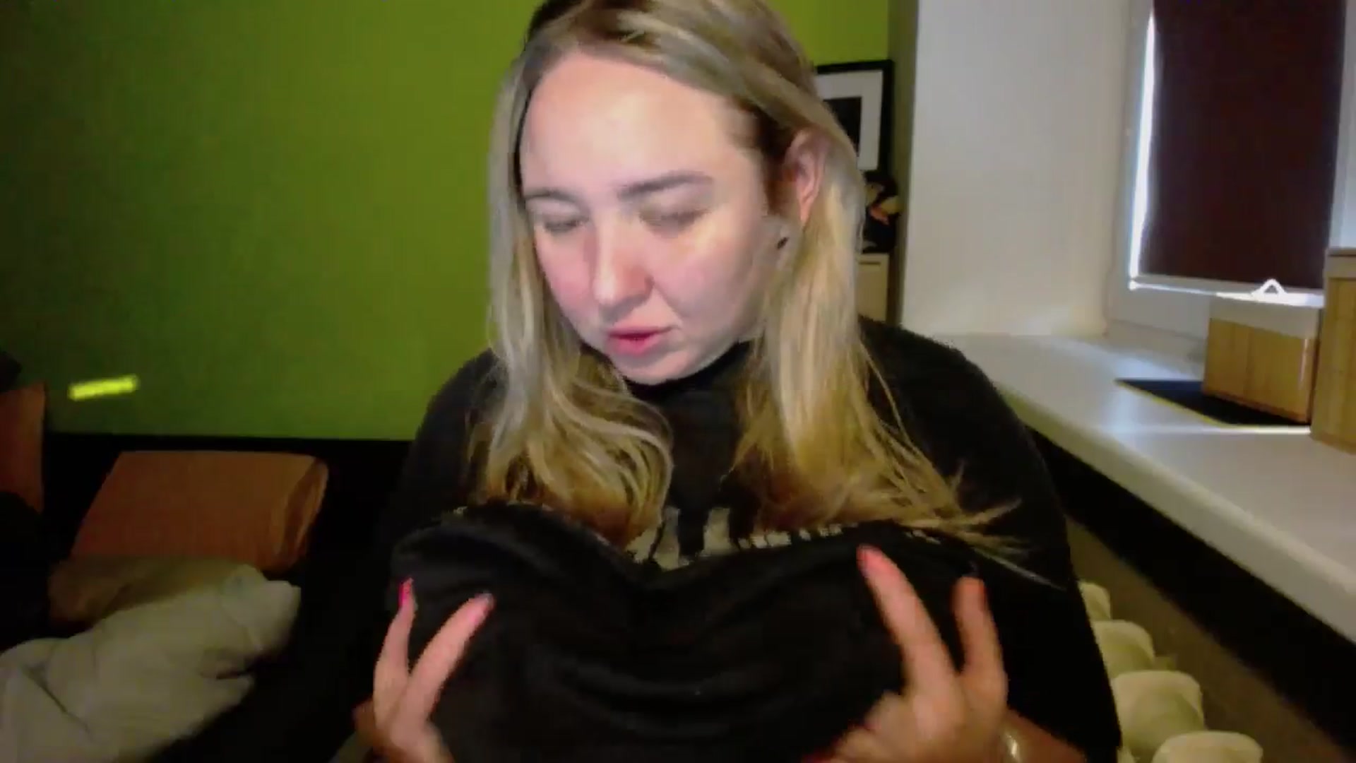 Gallery image thumbnail from Valeriya4353's myfreecams stream on, 02/25/2025, 14:48 image 10 of 20