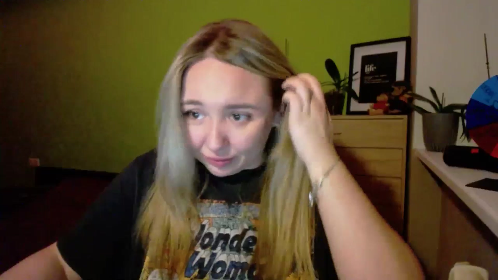 Gallery image thumbnail from Valeriya4353's myfreecams stream on, 02/28/2025, 17:42 image 11 of 20