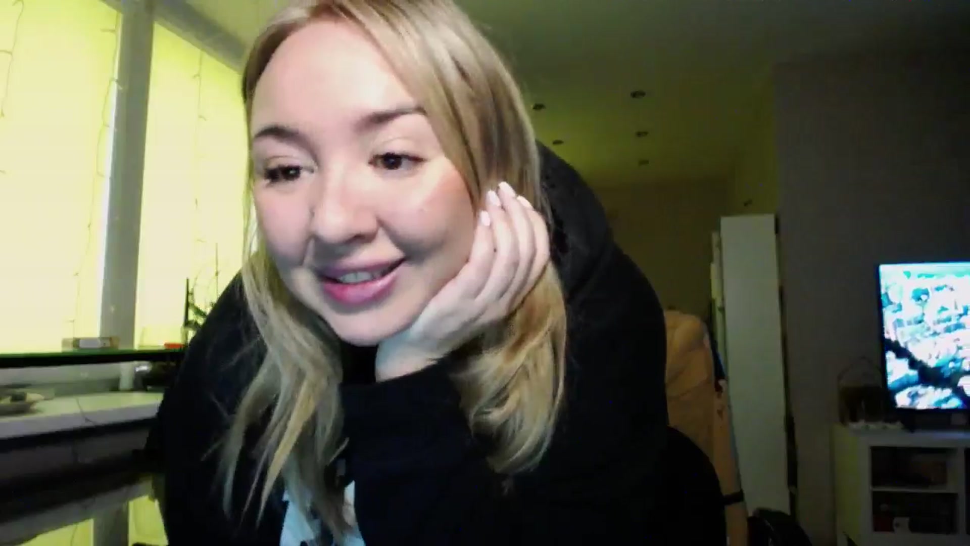 Gallery image thumbnail from Valeriya69's myfreecams stream on, 12/12/2024, 12:09 image 10 of 20