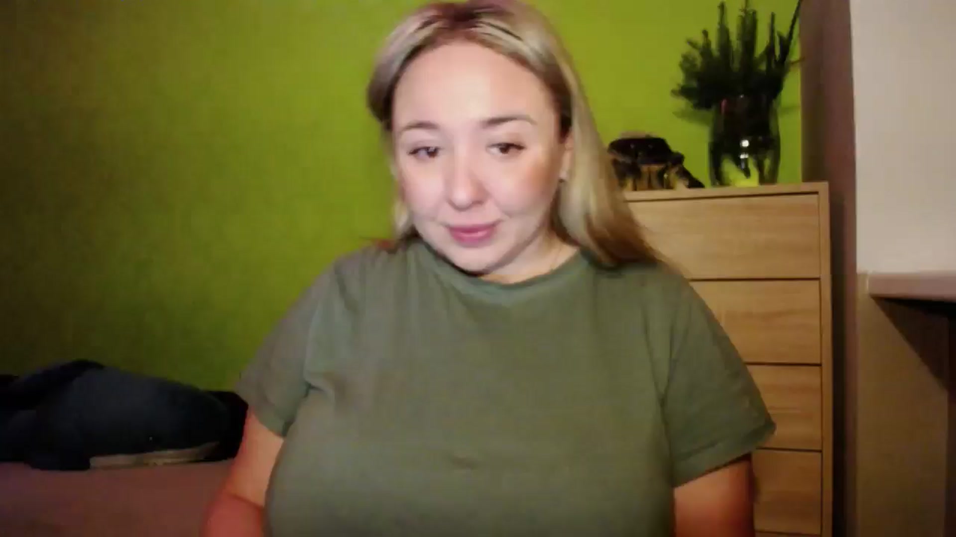 Gallery image thumbnail from Valeriya69's myfreecams stream on, 01/07/2025, 16:28 image 1 of 20