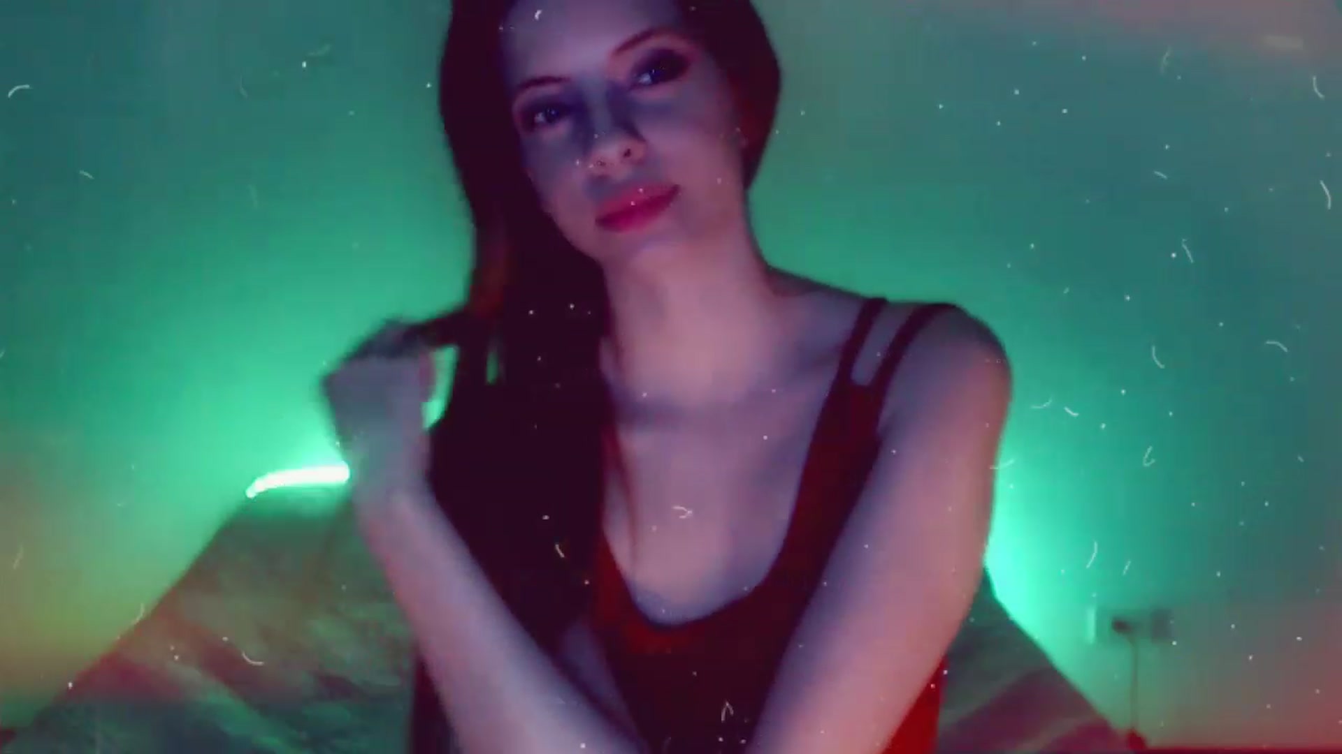 Gallery image thumbnail from Valery2love's myfreecams stream on, 12/24/2022, 07:05 image 16 of 20
