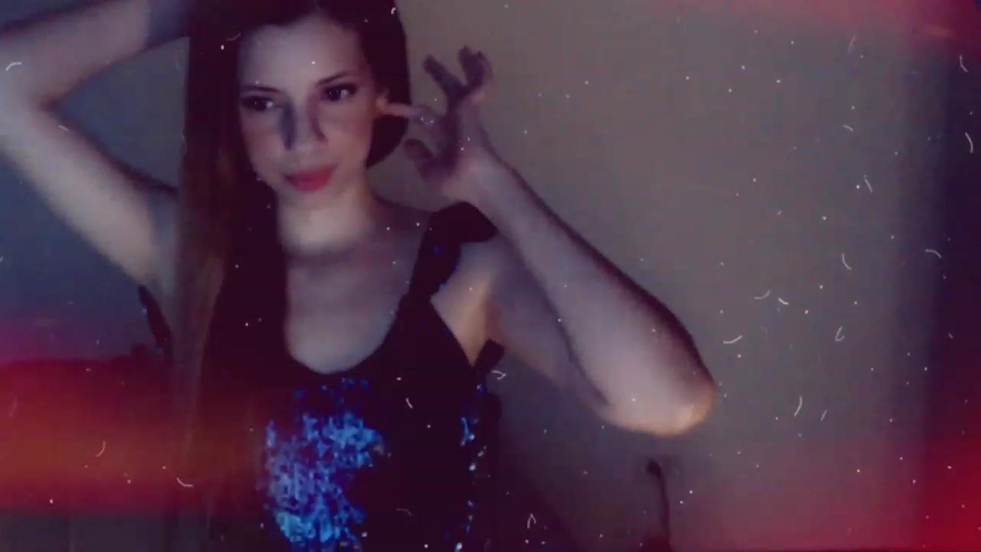 Gallery image thumbnail from Valery2love's myfreecams stream on, 12/28/2022, 07:28 image 3 of 20