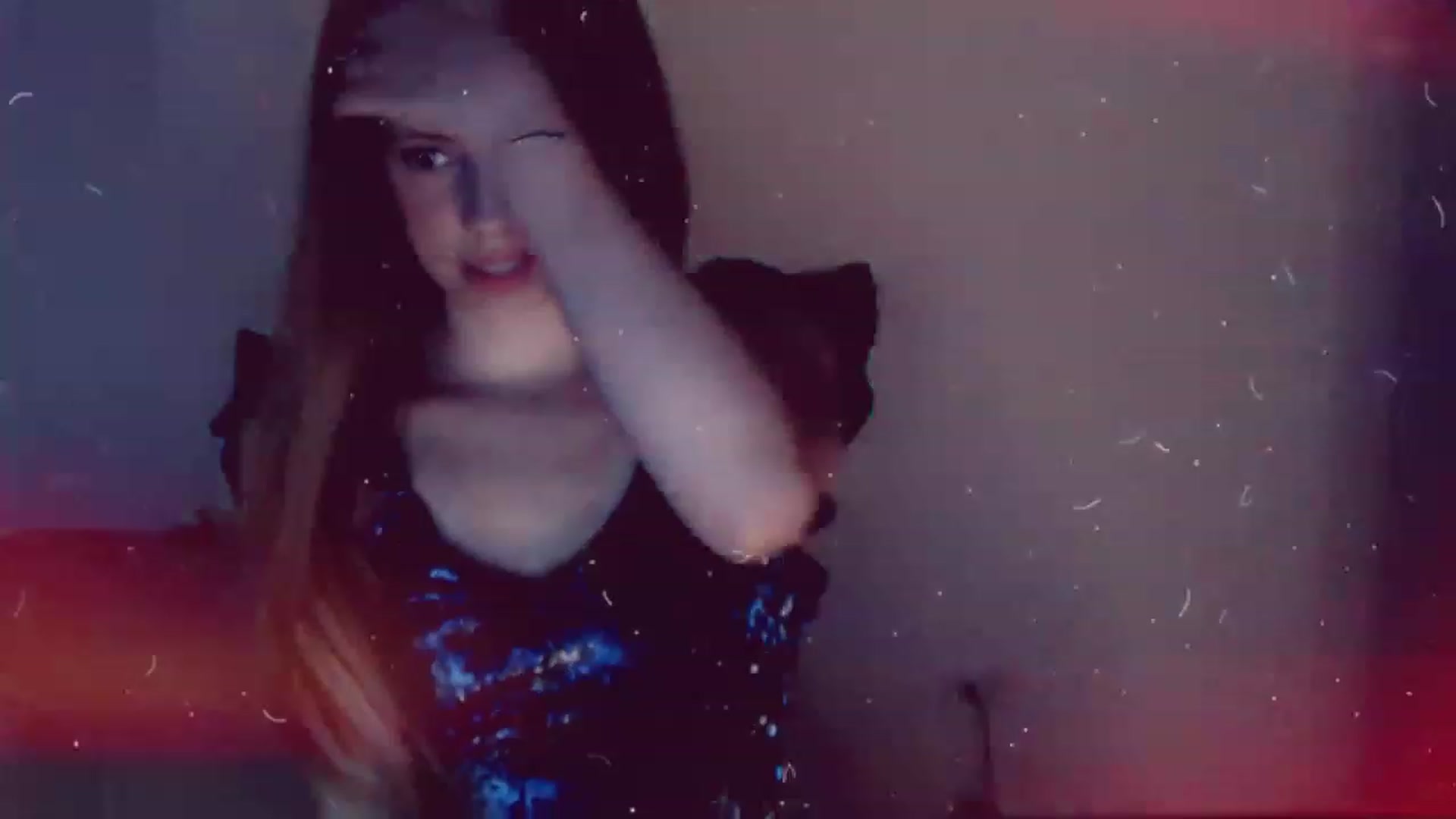Gallery image thumbnail from Valery2love's myfreecams stream on, 12/28/2022, 07:28 image 16 of 20