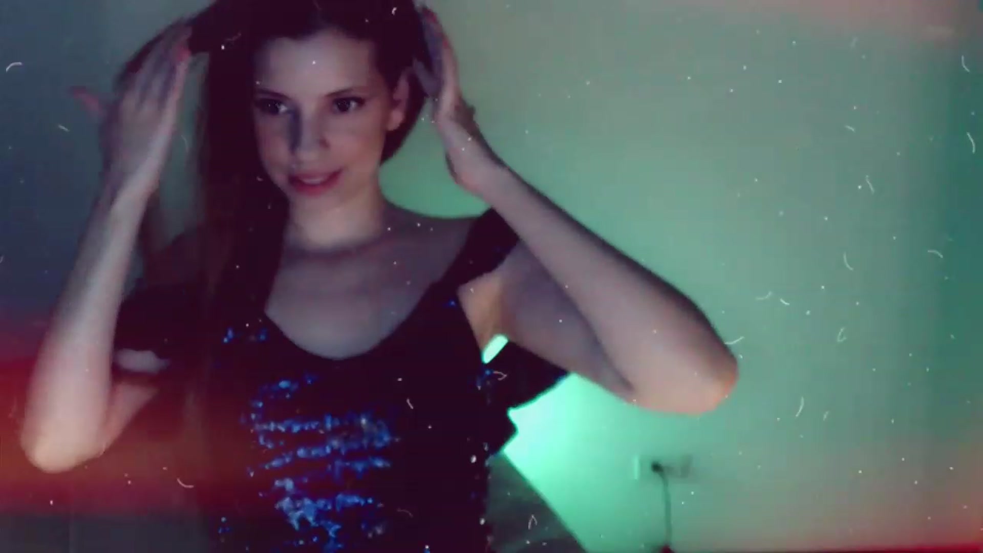 Gallery image thumbnail from Valery2love's myfreecams stream on, 12/28/2022, 07:28 image 7 of 20