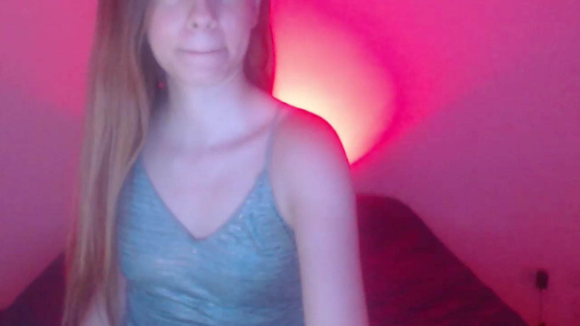 Gallery image thumbnail from Valery2love's myfreecams stream on, 03/01/2023, 07:42 image 15 of 20