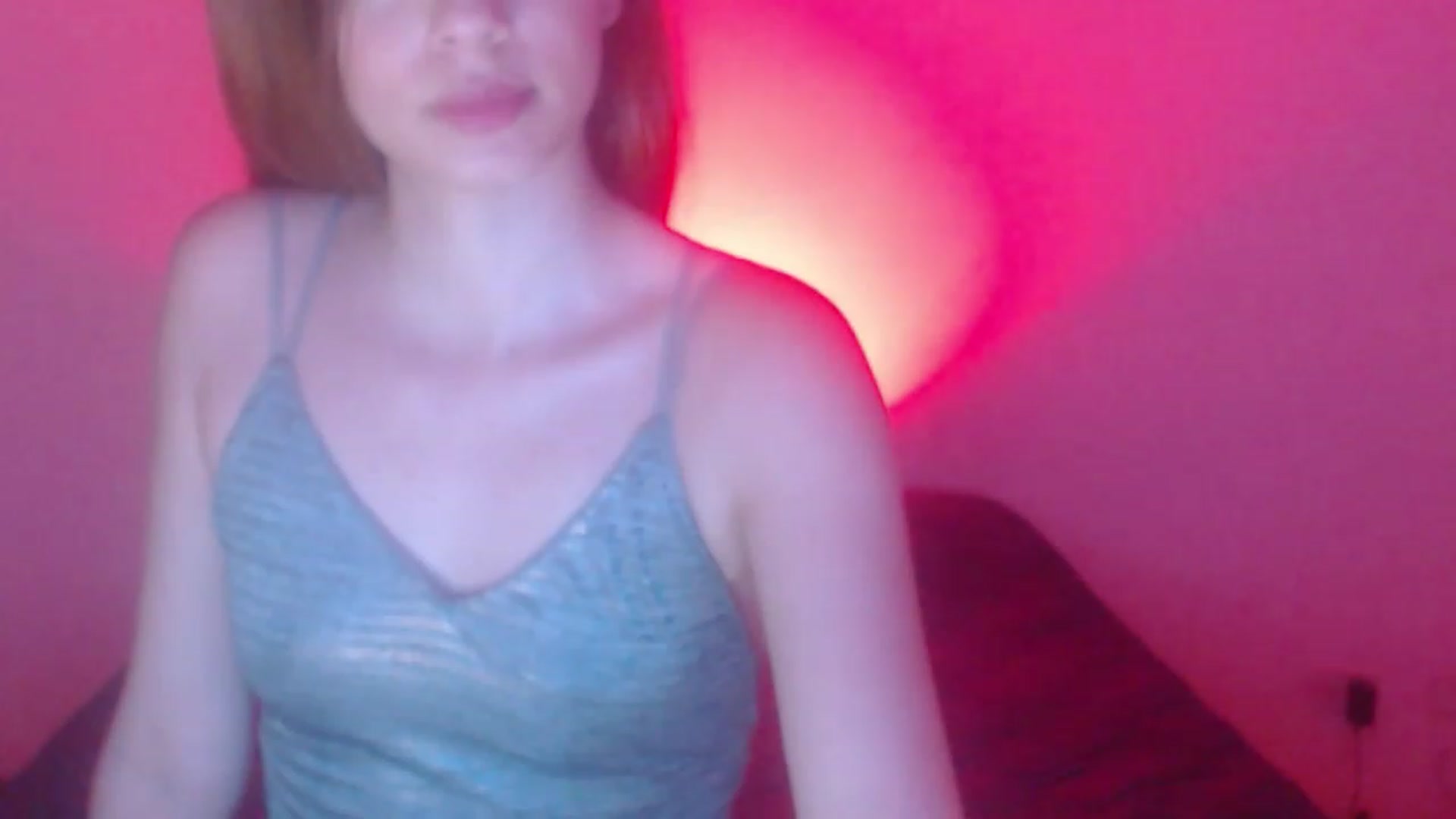 Gallery image thumbnail from Valery2love's myfreecams stream on, 03/01/2023, 07:42 image 13 of 20