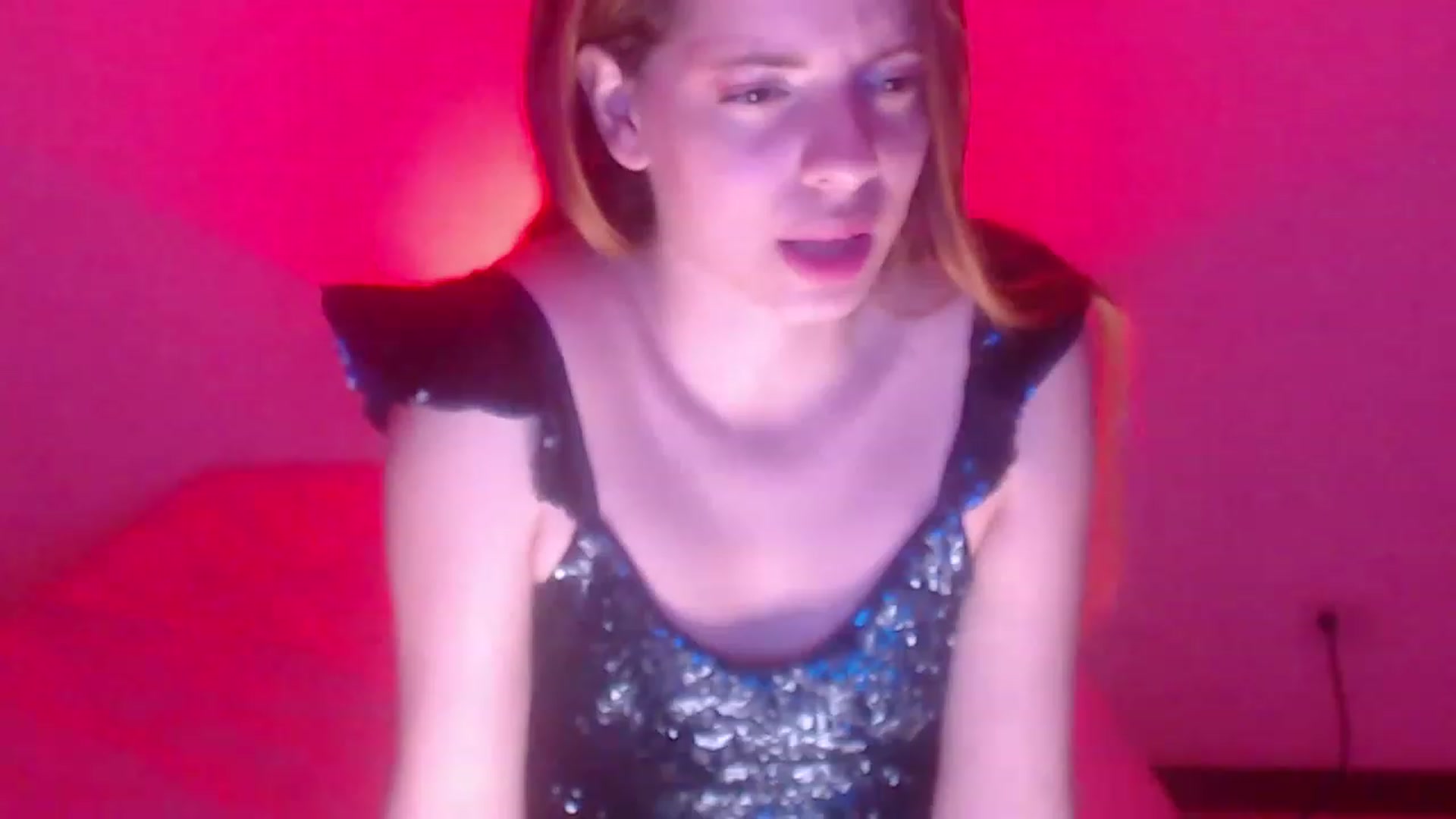 Gallery image thumbnail from Valery2love's myfreecams stream on, 05/05/2023, 08:10 image 1 of 20