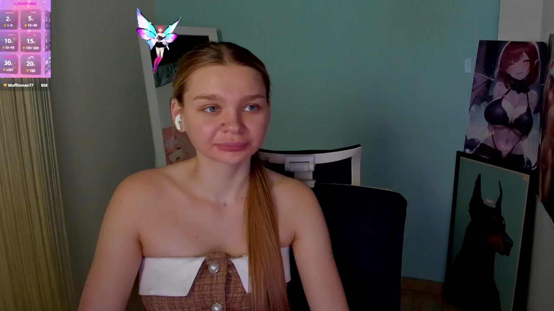 Gallery image thumbnail from Valery_Lovee's myfreecams stream on, 11/17/2024, 12:41 image 13 of 20