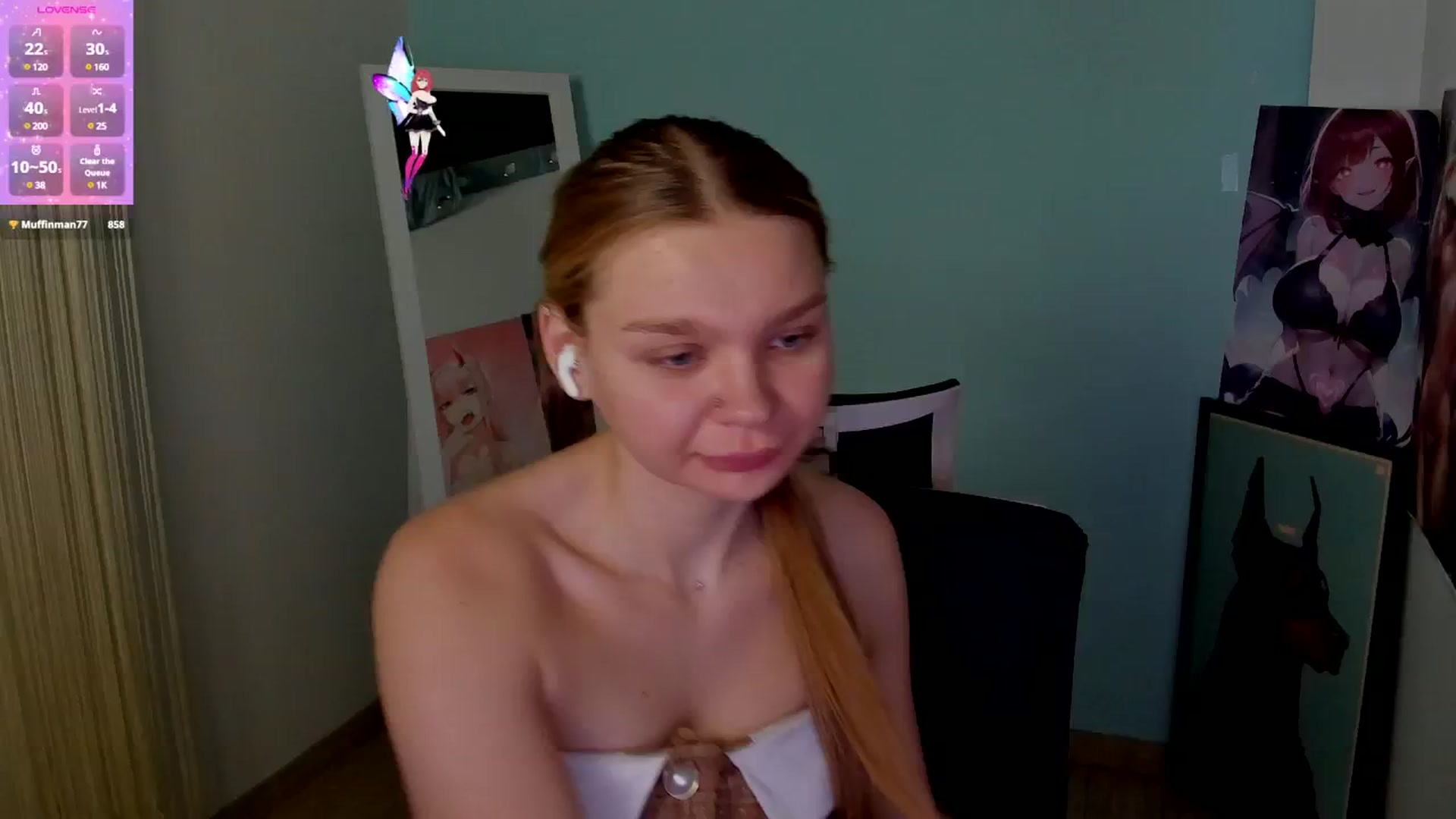 Gallery image thumbnail from Valery_Lovee's myfreecams stream on, 11/17/2024, 12:41 image 11 of 20