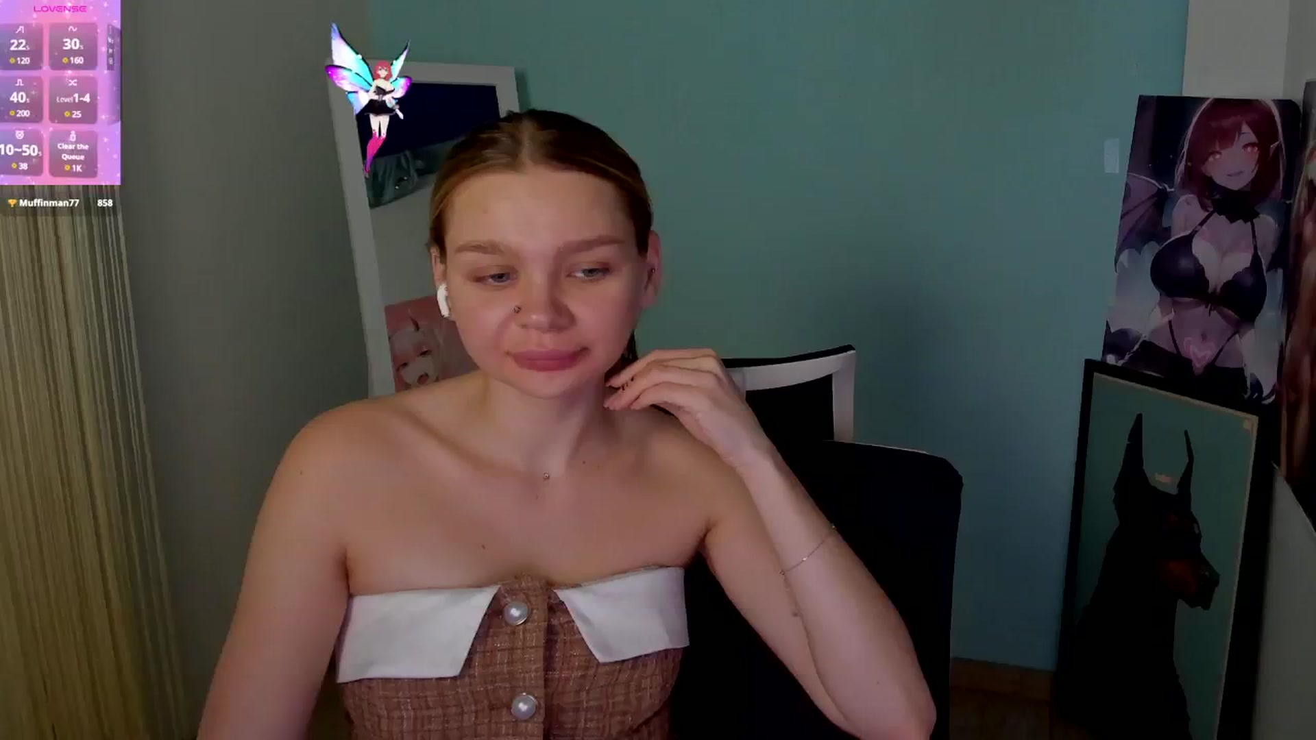Gallery image thumbnail from Valery_Lovee's myfreecams stream on, 11/17/2024, 12:41 image 4 of 20