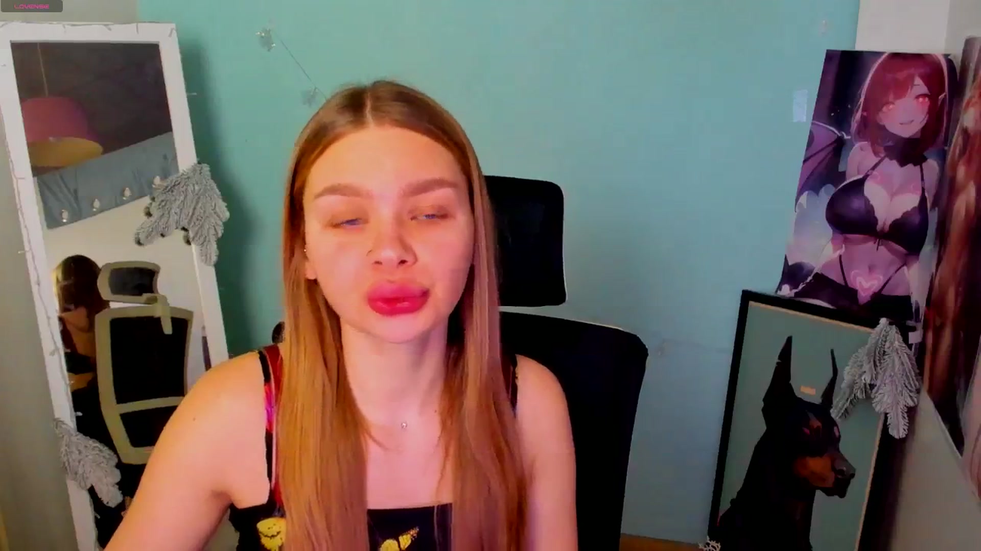 Gallery image thumbnail from Valery_Lovee's myfreecams stream on, 12/28/2024, 08:42 image 10 of 20