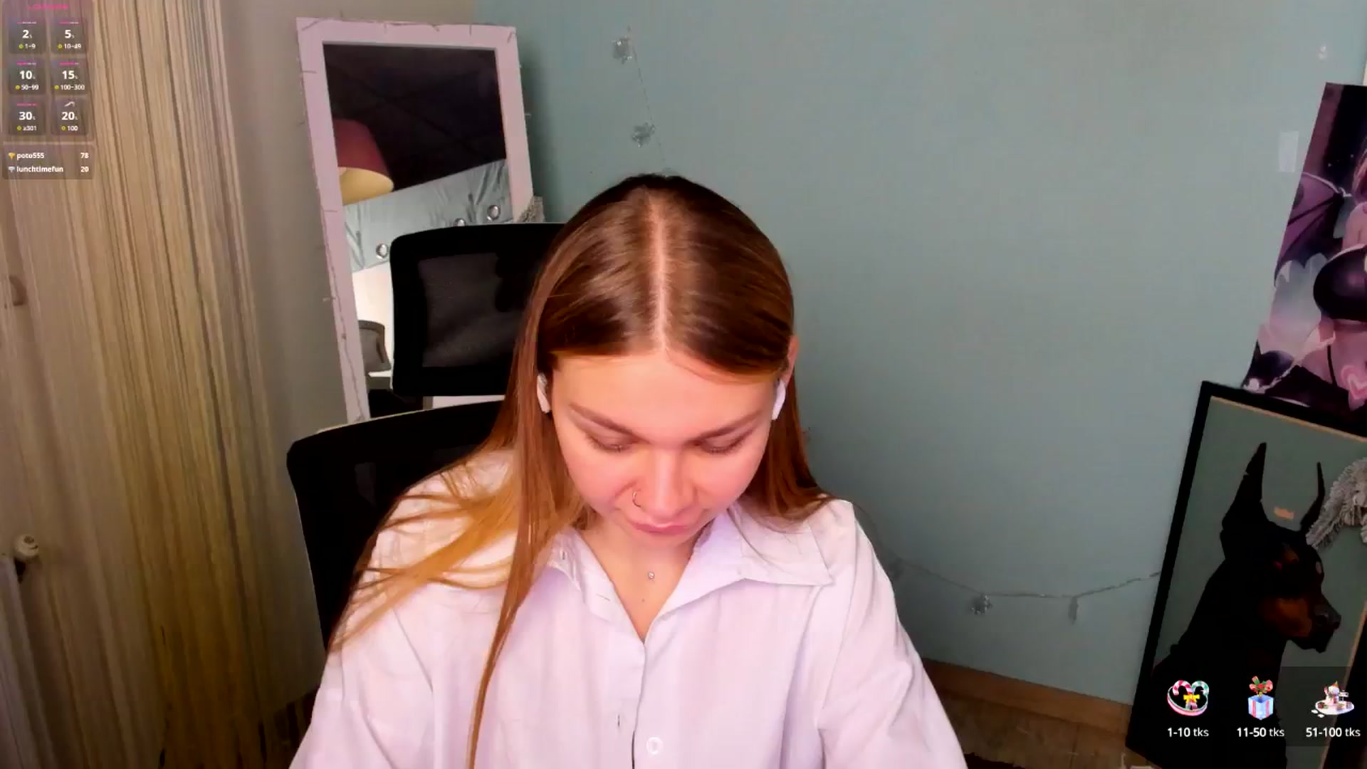Gallery image thumbnail from Valery_Lovee's myfreecams stream on, 01/05/2025, 08:03 image 17 of 20