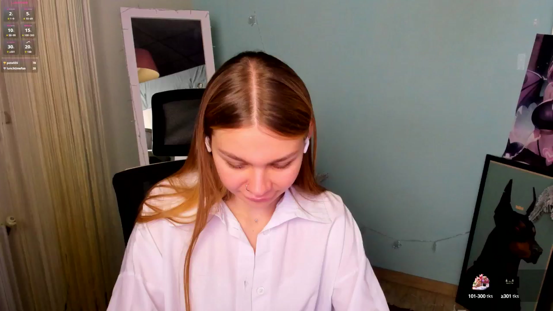 Gallery image thumbnail from Valery_Lovee's myfreecams stream on, 01/05/2025, 08:03 image 16 of 20