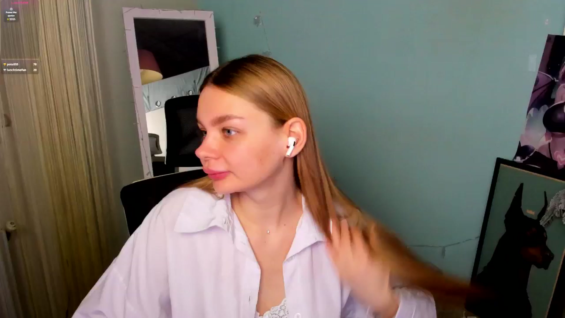 Gallery image thumbnail from Valery_Lovee's myfreecams stream on, 01/05/2025, 08:03 image 19 of 20