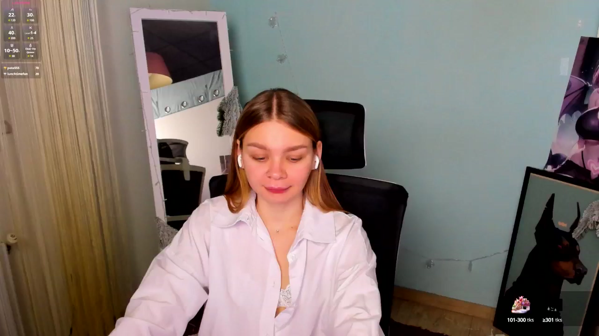 Gallery image thumbnail from Valery_Lovee's myfreecams stream on, 01/05/2025, 08:39 image 2 of 20