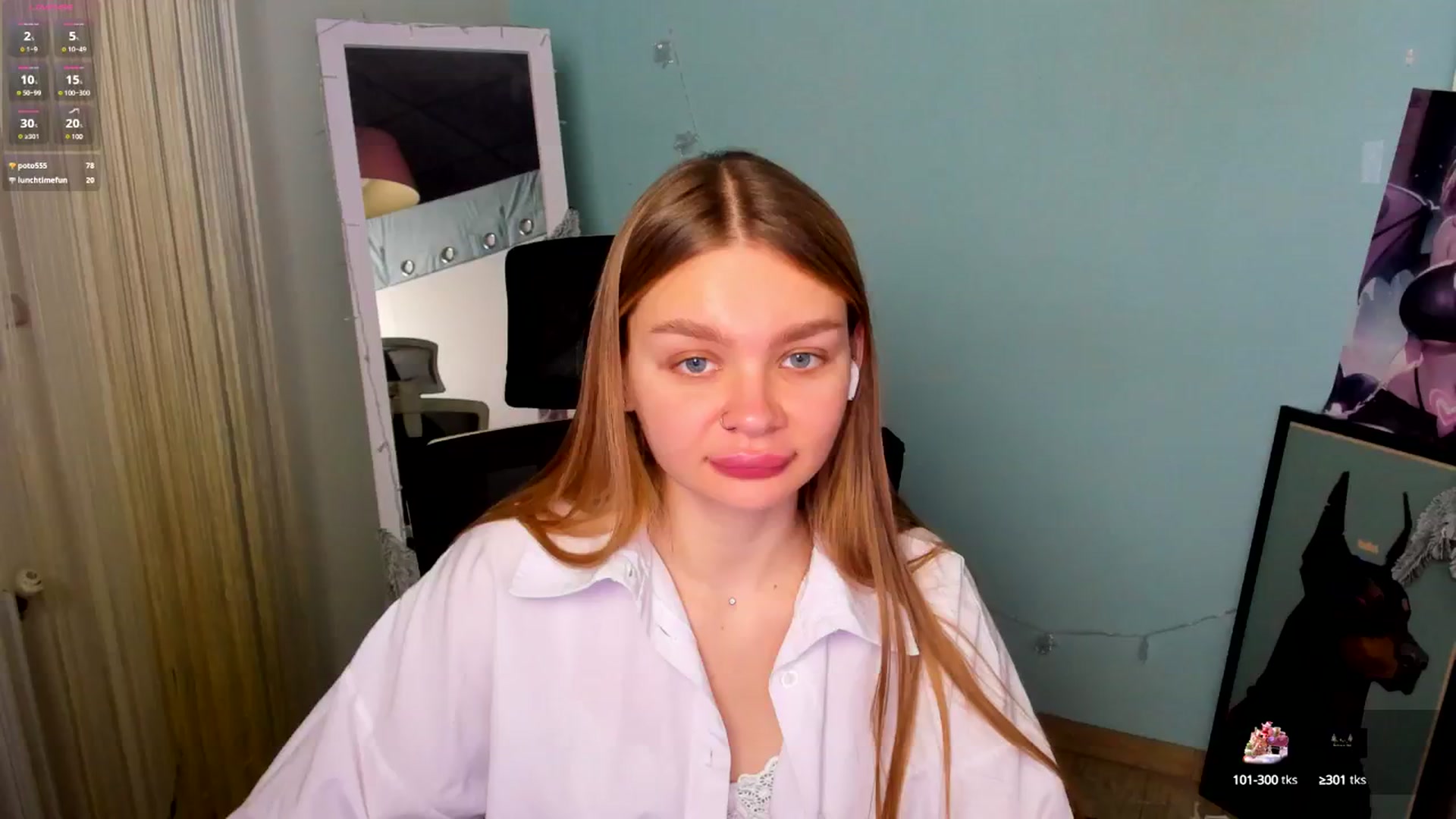 Gallery image thumbnail from Valery_Lovee's myfreecams stream on, 01/05/2025, 08:39 image 11 of 20