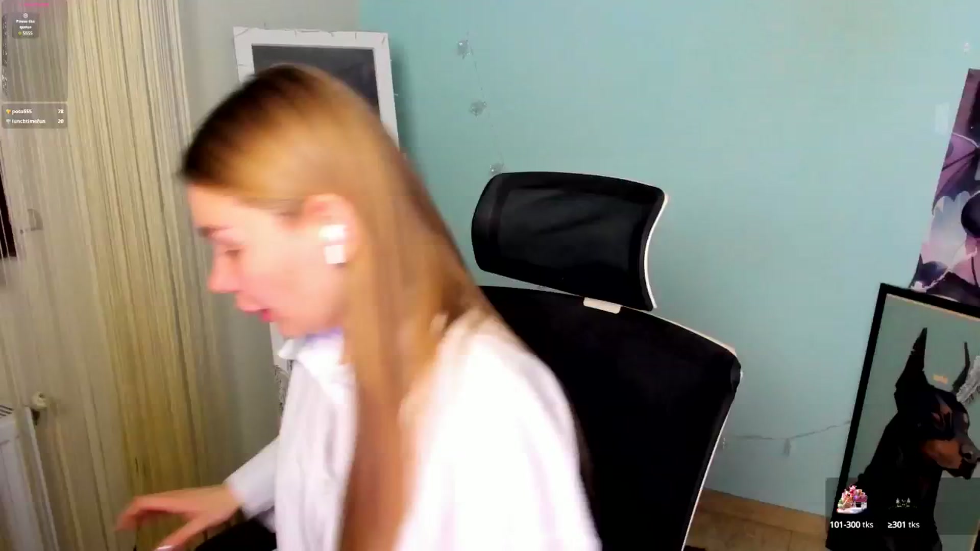 Gallery image thumbnail from Valery_Lovee's myfreecams stream on, 01/05/2025, 12:27 image 12 of 20