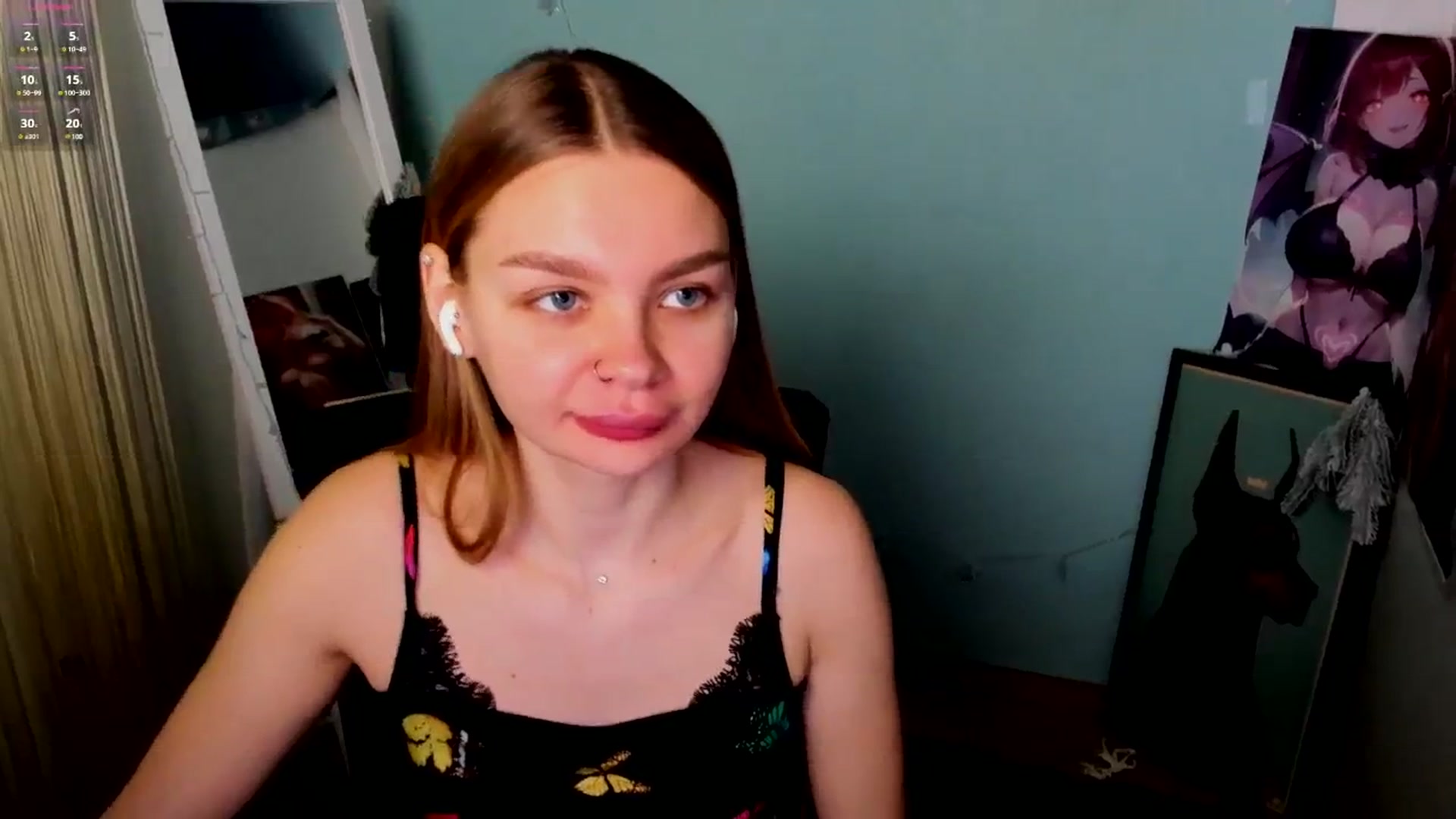 Gallery image thumbnail from Valery_Lovee's myfreecams stream on, 01/06/2025, 09:24 image 17 of 20