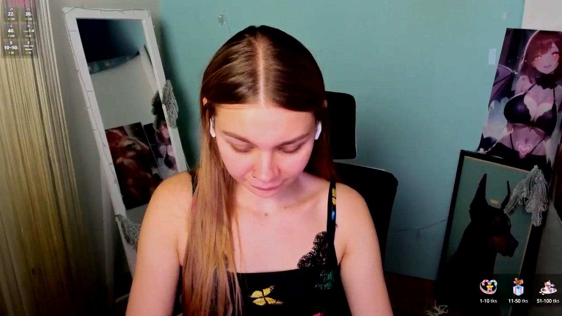 Gallery image thumbnail from Valery_Lovee's myfreecams stream on, 01/06/2025, 11:44 image 8 of 20