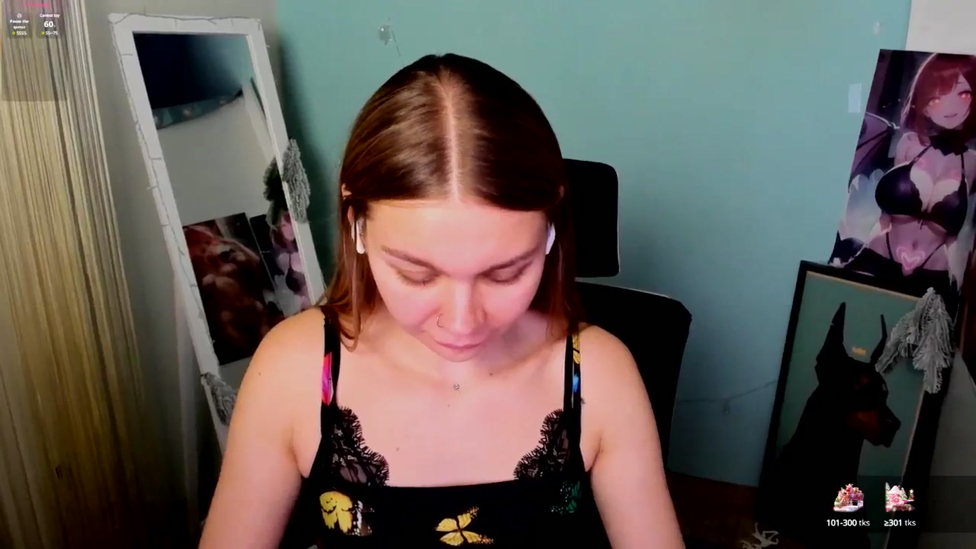 Gallery image thumbnail from Valery_Lovee's myfreecams stream on, 01/06/2025, 11:44 image 12 of 20