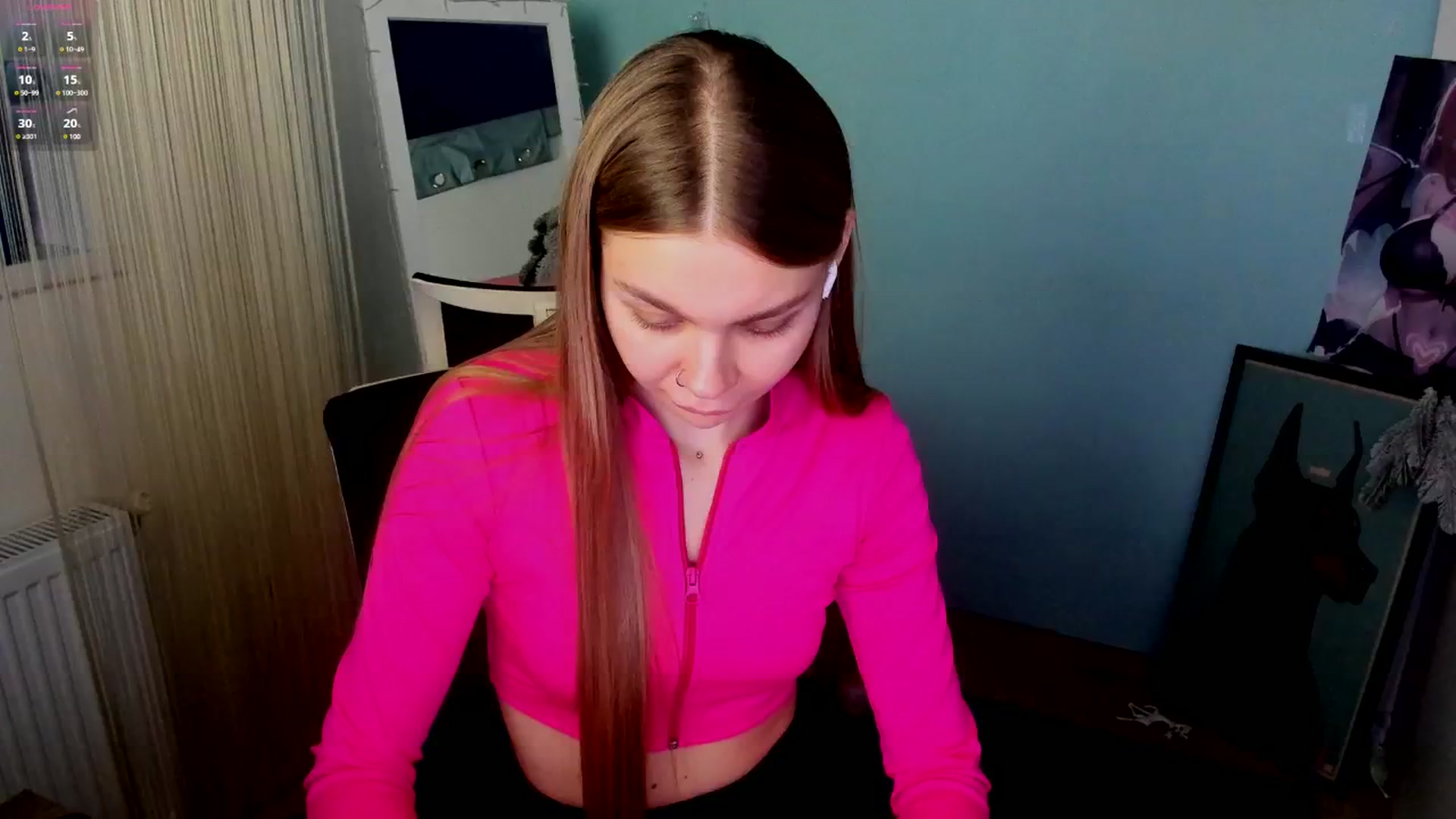 Gallery image thumbnail from Valery_Lovee's myfreecams stream on, 01/16/2025, 10:01 image 15 of 20