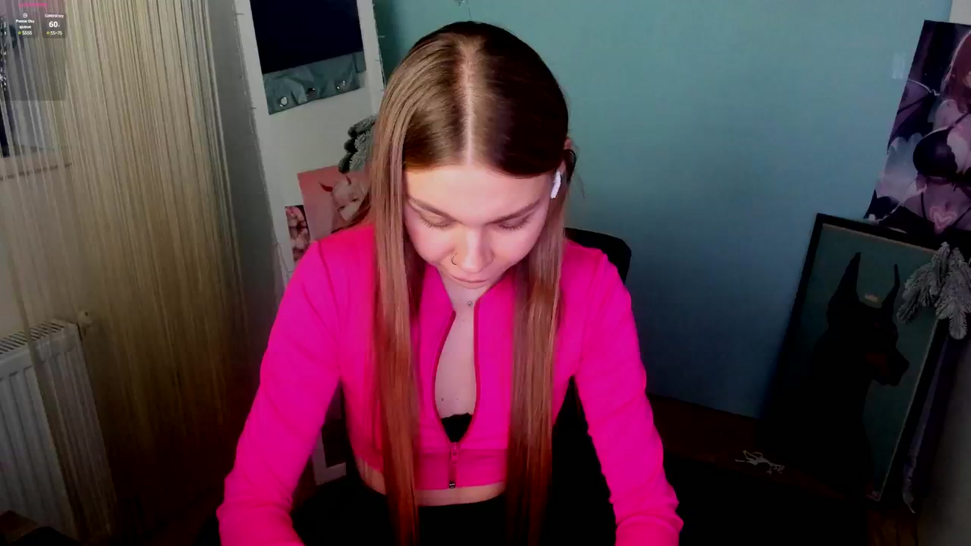 Gallery image thumbnail from Valery_Lovee's myfreecams stream on, 01/16/2025, 12:34 image 17 of 20