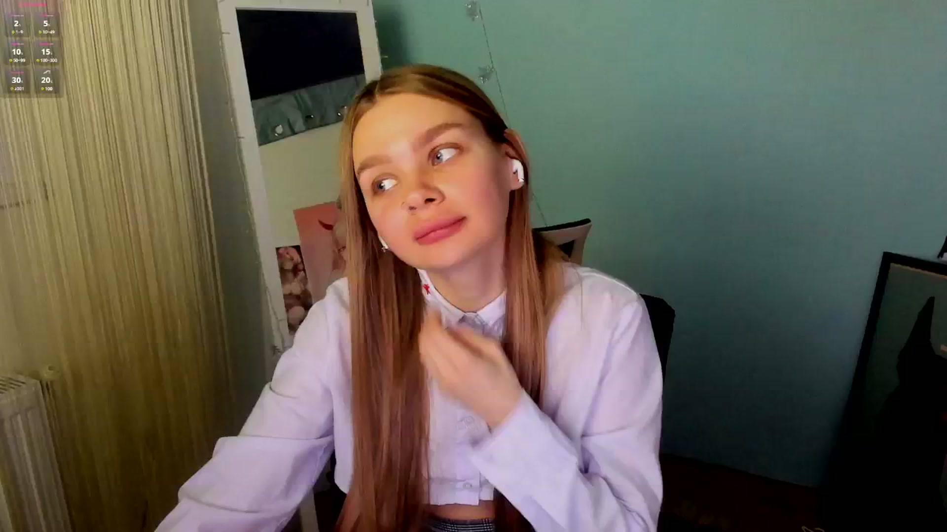 Gallery image thumbnail from Valery_Lovee's myfreecams stream on, 01/17/2025, 12:36 image 15 of 20