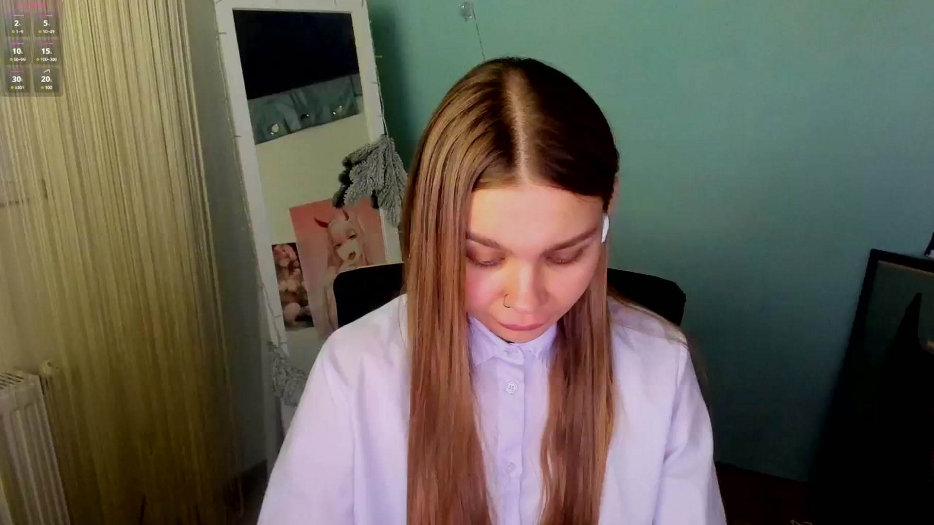 Gallery image thumbnail from Valery_Lovee's myfreecams stream on, 01/17/2025, 12:36 image 12 of 20