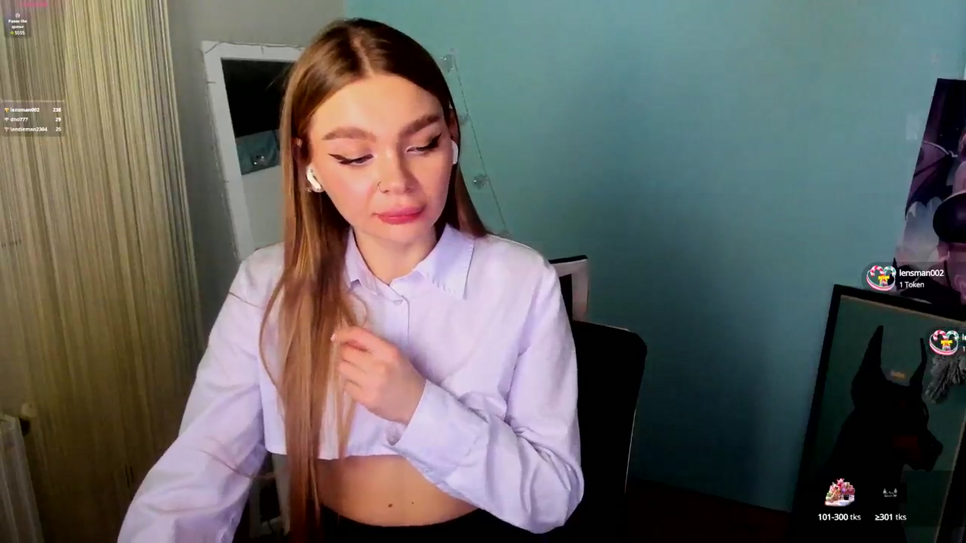 Gallery image thumbnail from Valery_Lovee's myfreecams stream on, 01/18/2025, 11:14 image 12 of 20