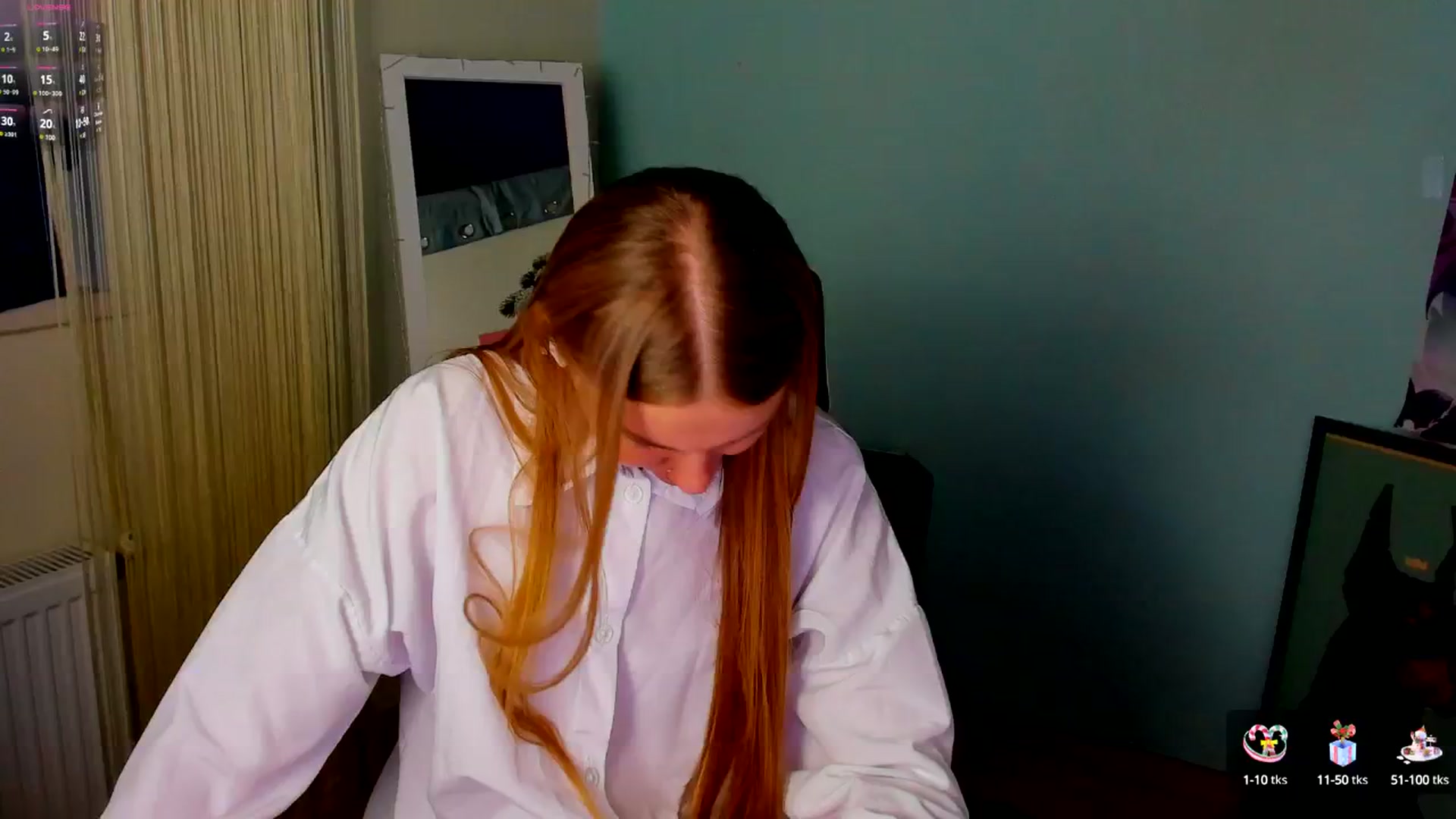 Gallery image thumbnail from Valery_Lovee's myfreecams stream on, 01/22/2025, 09:09 image 16 of 20