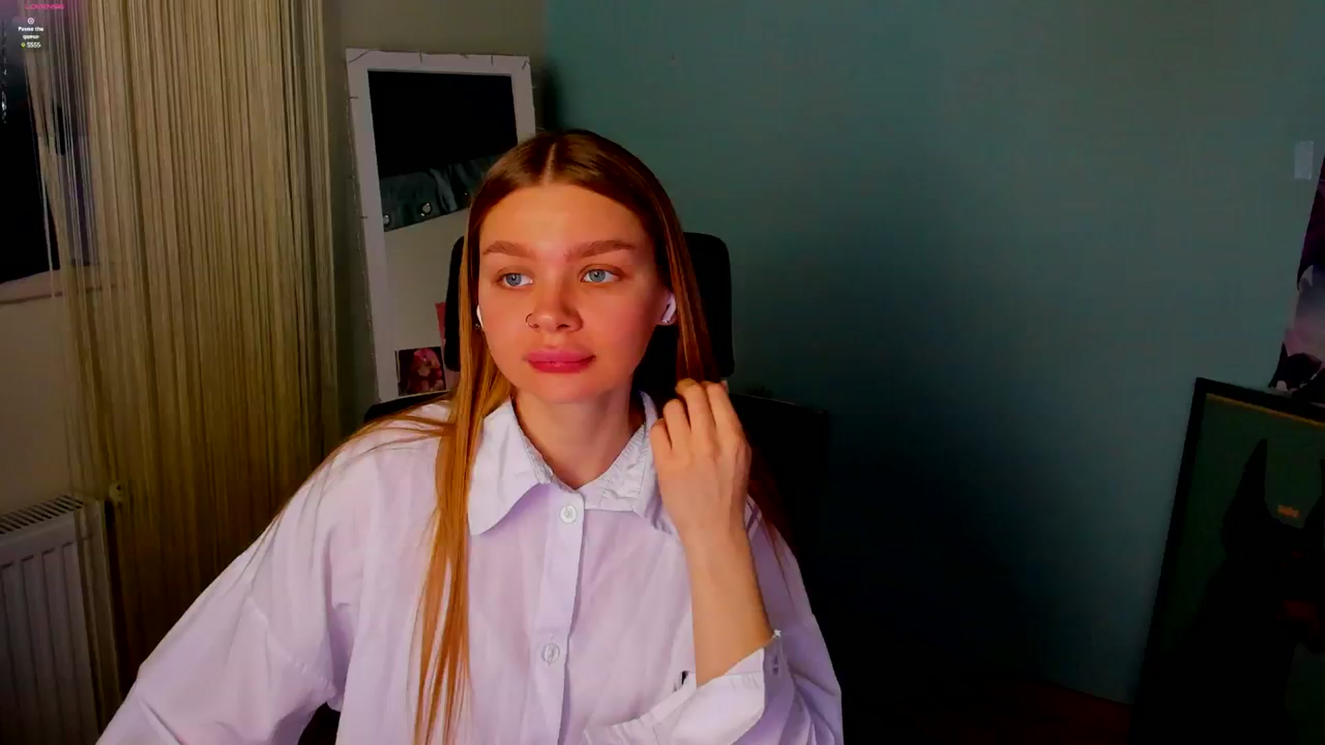 Gallery image thumbnail from Valery_Lovee's myfreecams stream on, 01/22/2025, 09:09 image 12 of 20