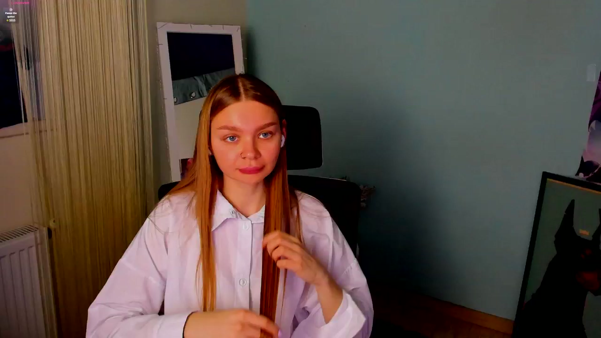 Gallery image thumbnail from Valery_Lovee's myfreecams stream on, 01/22/2025, 09:09 image 13 of 20