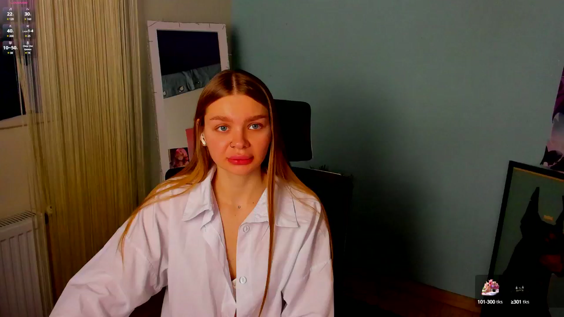 Gallery image thumbnail from Valery_Lovee's myfreecams stream on, 01/22/2025, 09:09 image 7 of 20